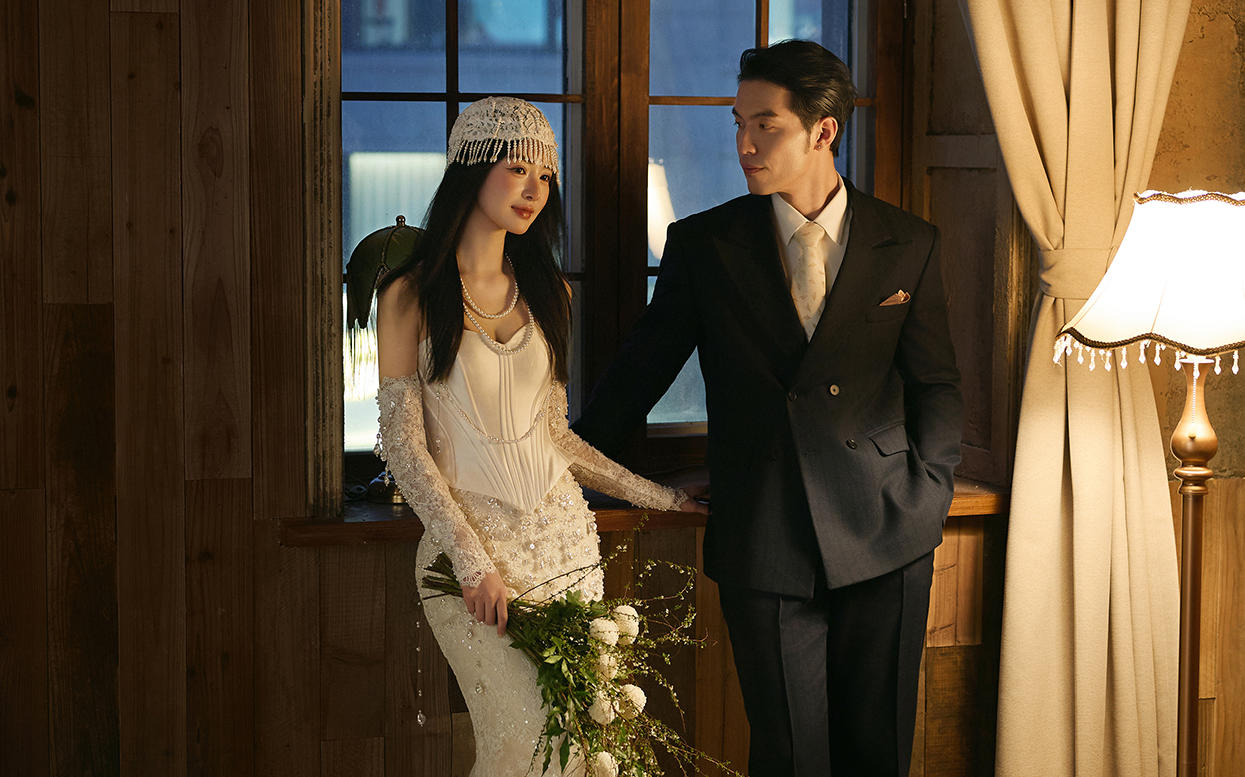 你低頭的溫柔 是我藏在復(fù)古里的浪漫