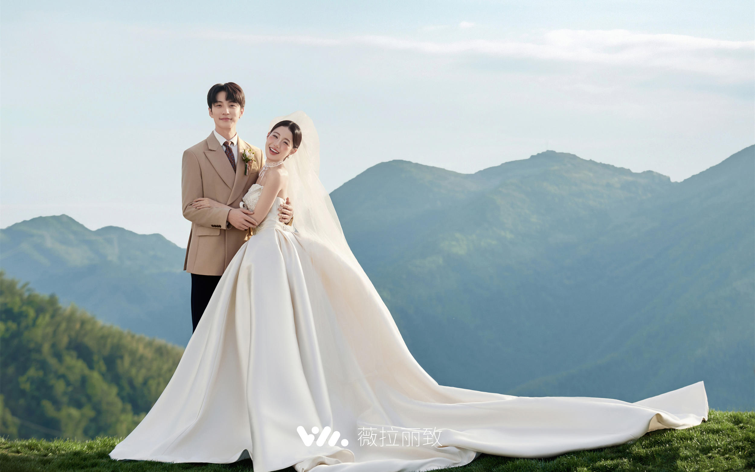藏在山野里的爱意，超浪漫的山顶婚纱照