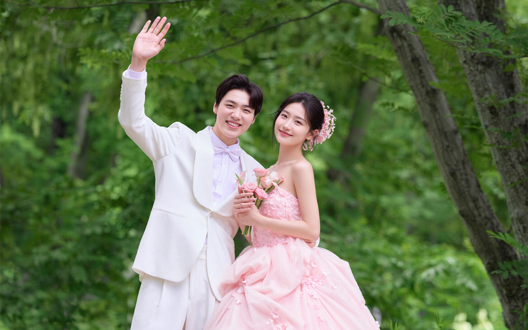 【花神降臨氛圍感爆棚的秋千婚紗照】