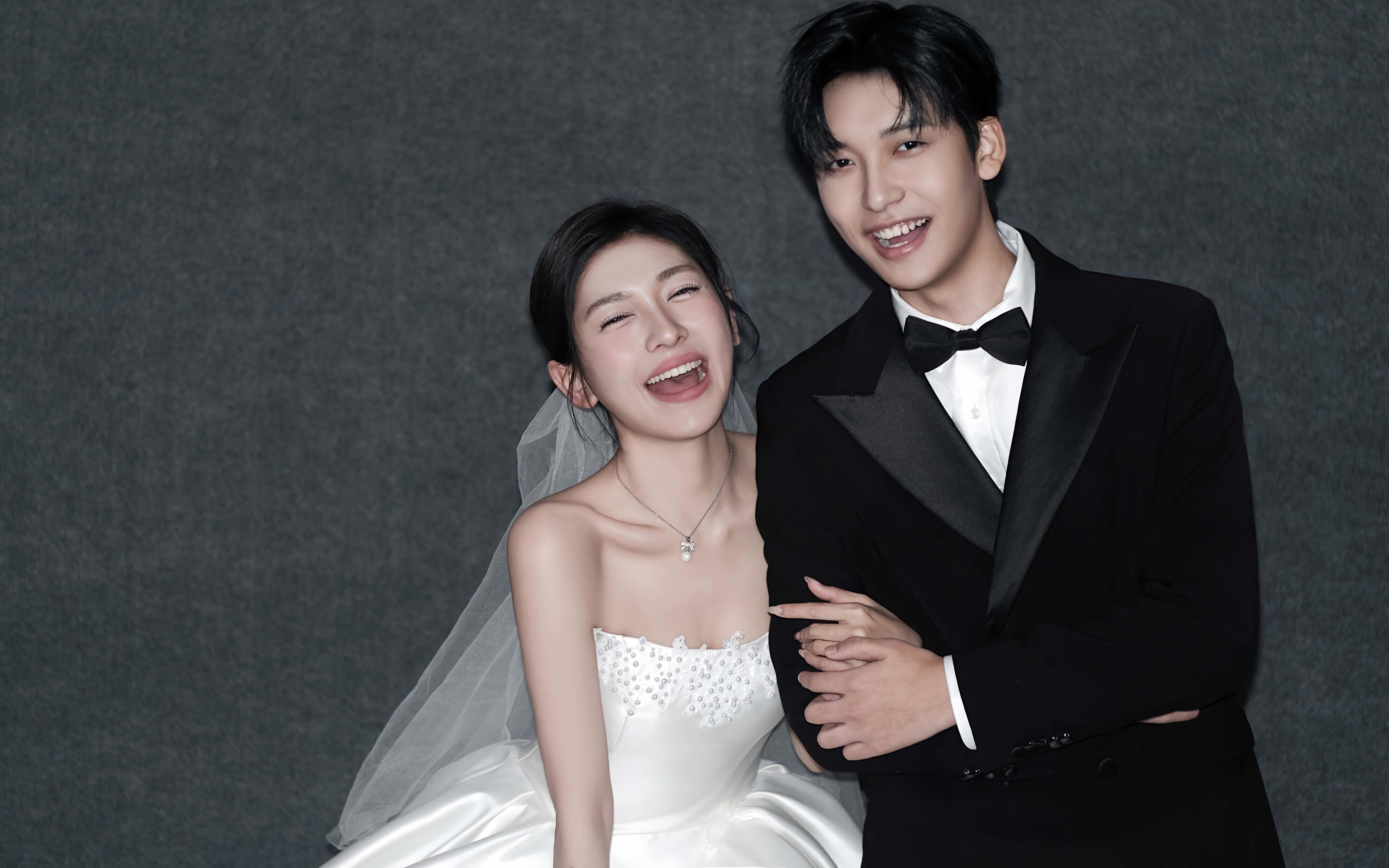 简约+情绪年轻人都喜欢的生命力婚纱照