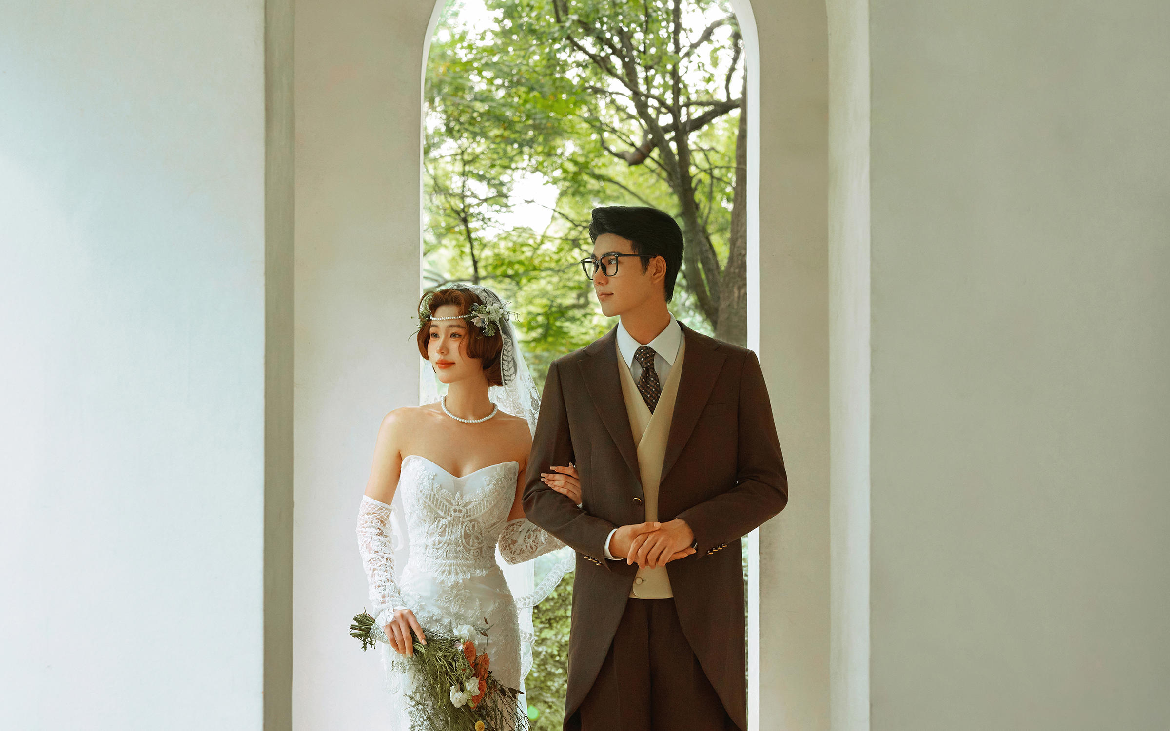 森系复古婚照｜奔赴林间浪漫之约，定格松弛甜美瞬间