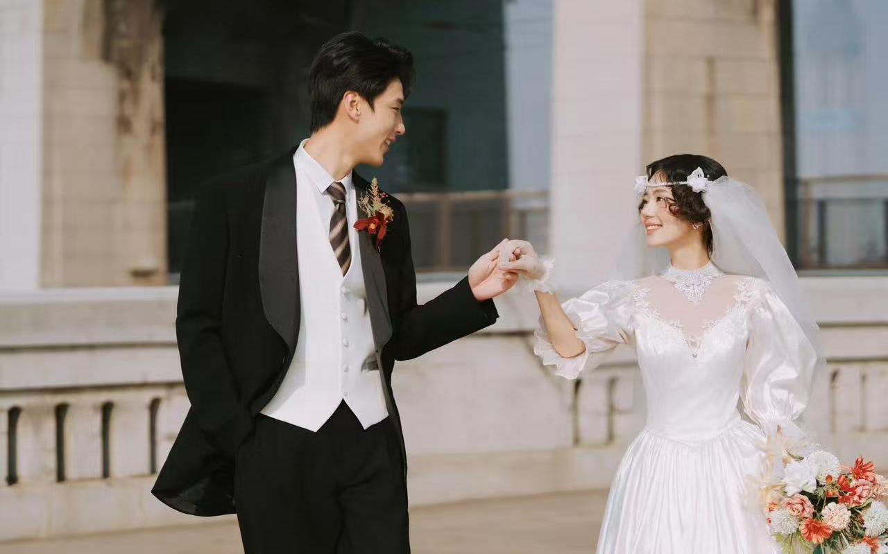 【纪实的胶片港风婚纱照】