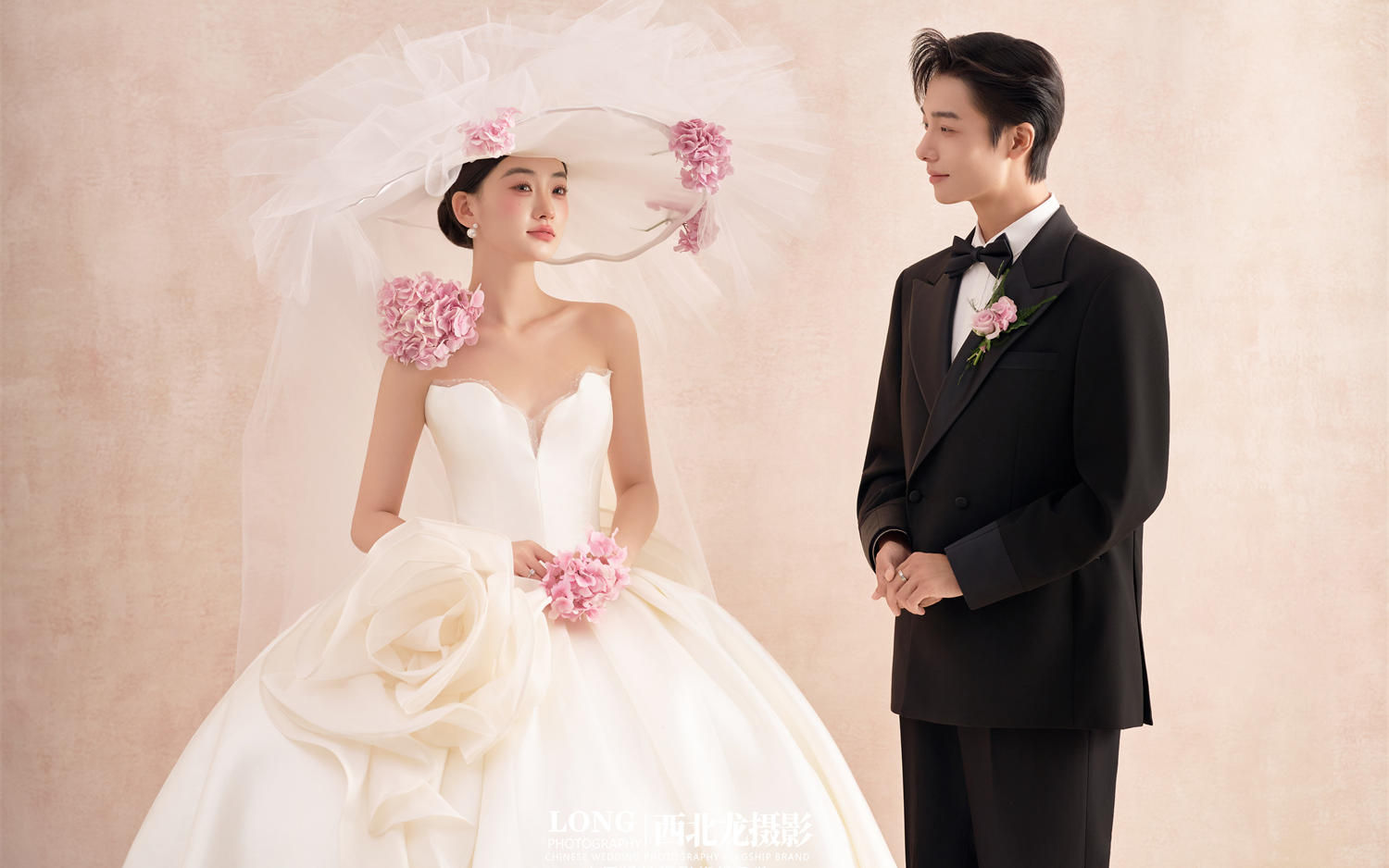 甜妹本命🌸被花神降临法式油画婚纱照美晕  