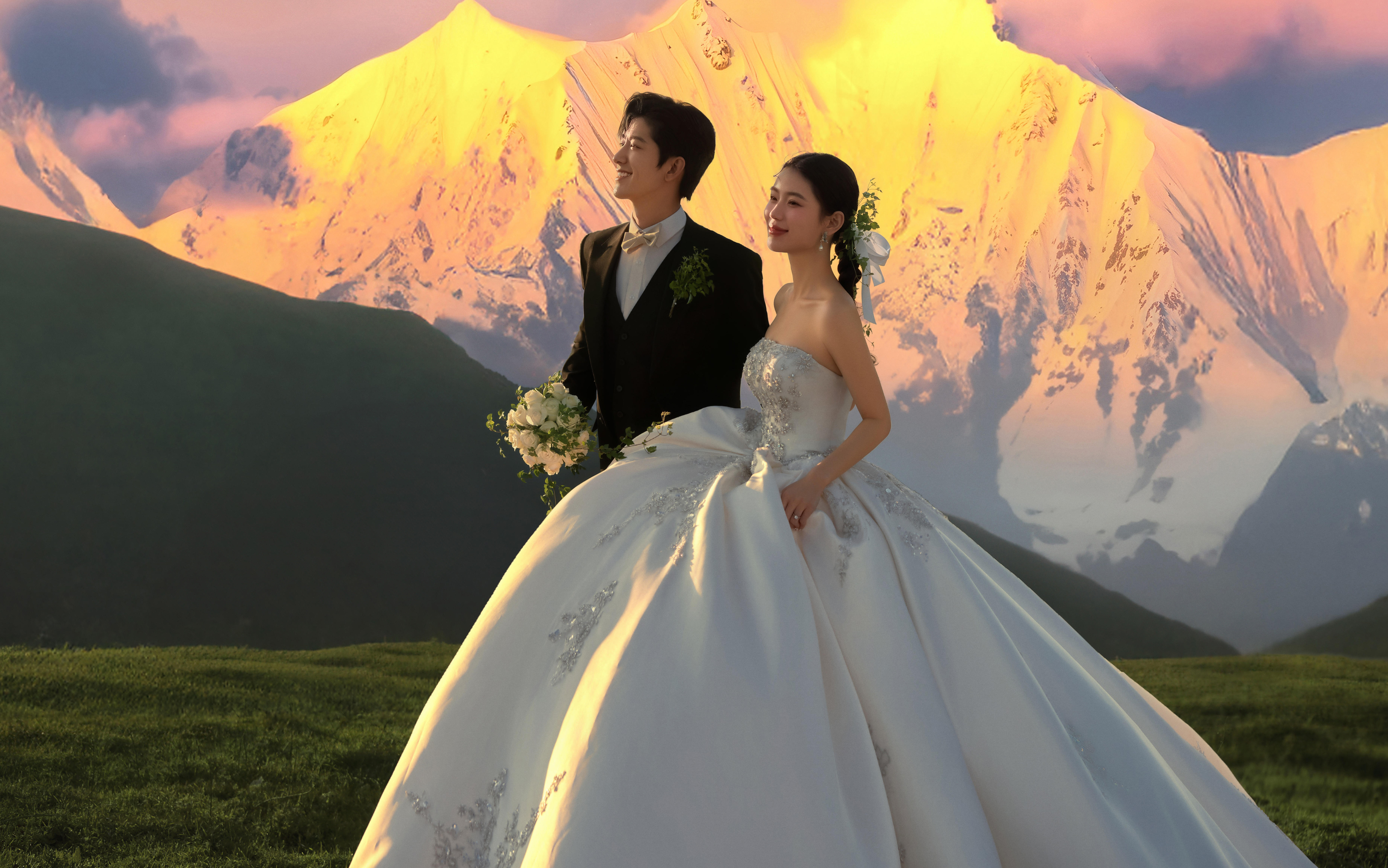 【法式印象】美擁了！來麗江一定不能錯過日照金山