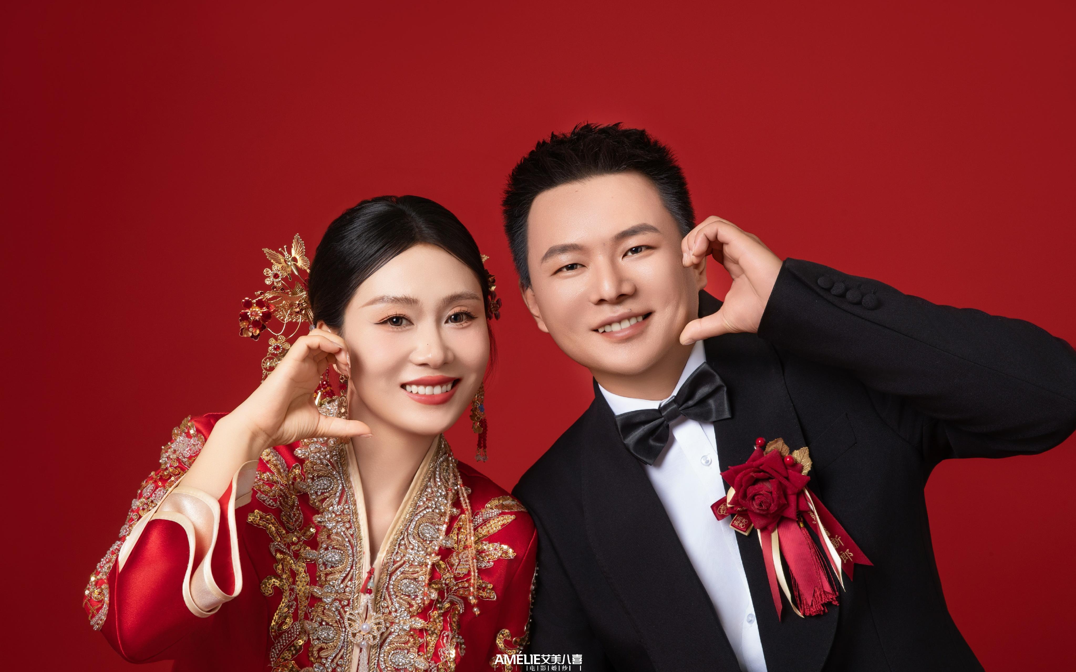 红底婚照！秀禾喜嫁超甜✨