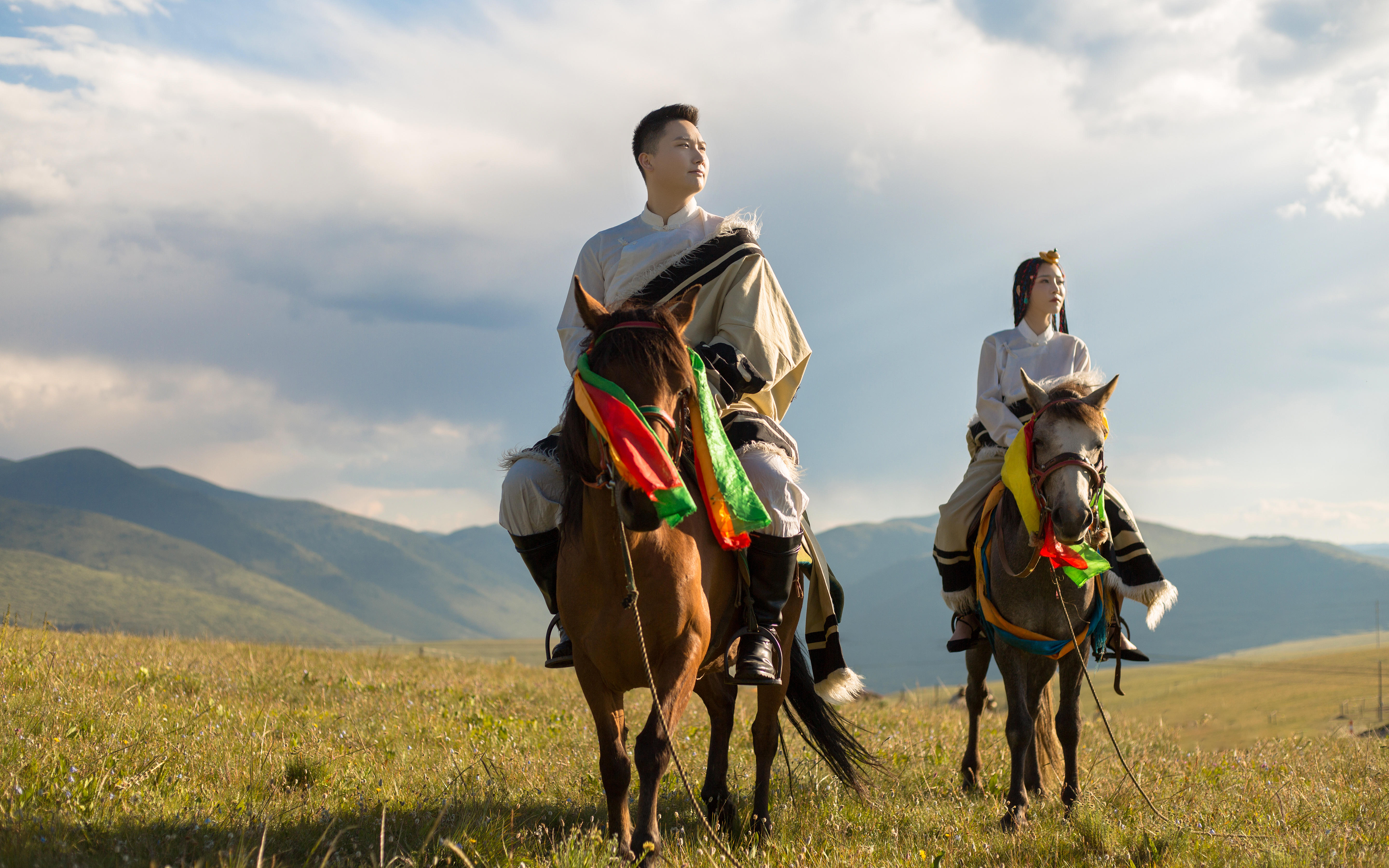 备婚收藏   婚纱照风格这么多  来看看藏式婚纱