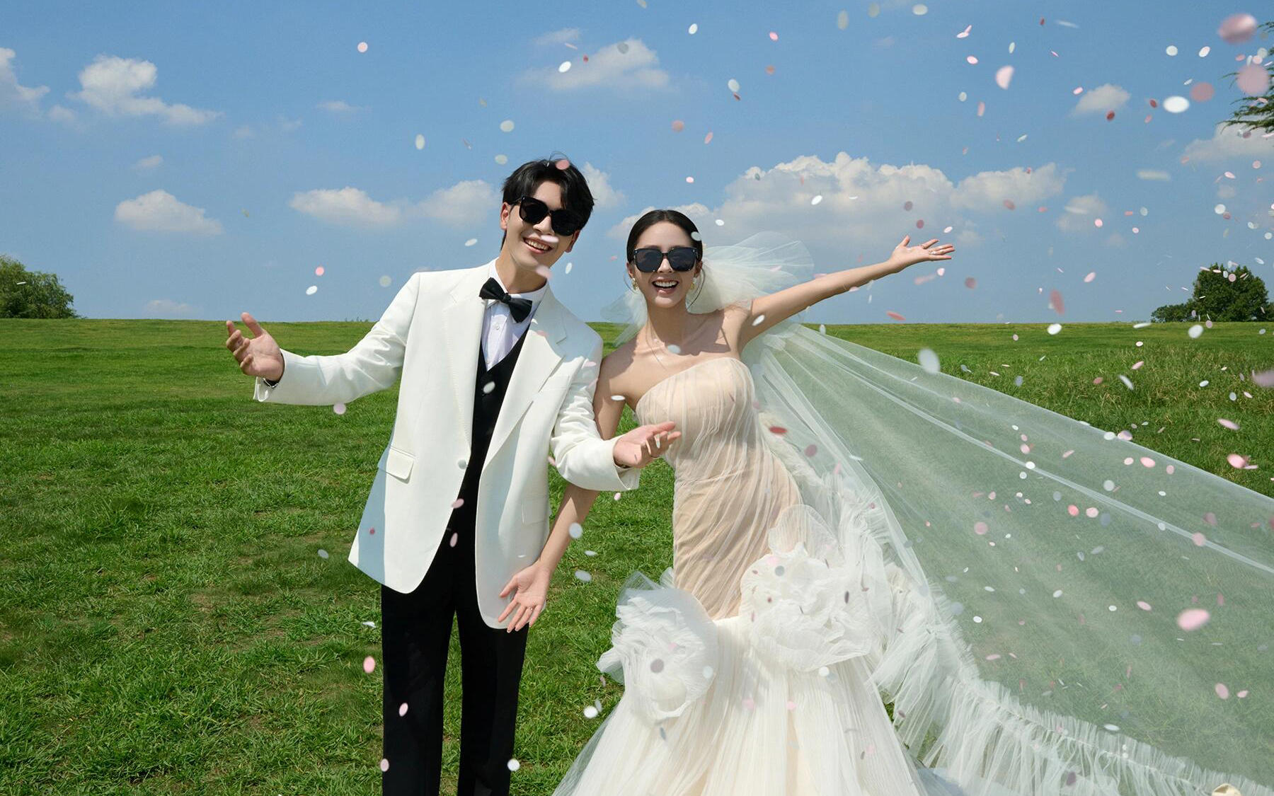 婚纱照拍到了隐藏款🌿氛围感草坪森系