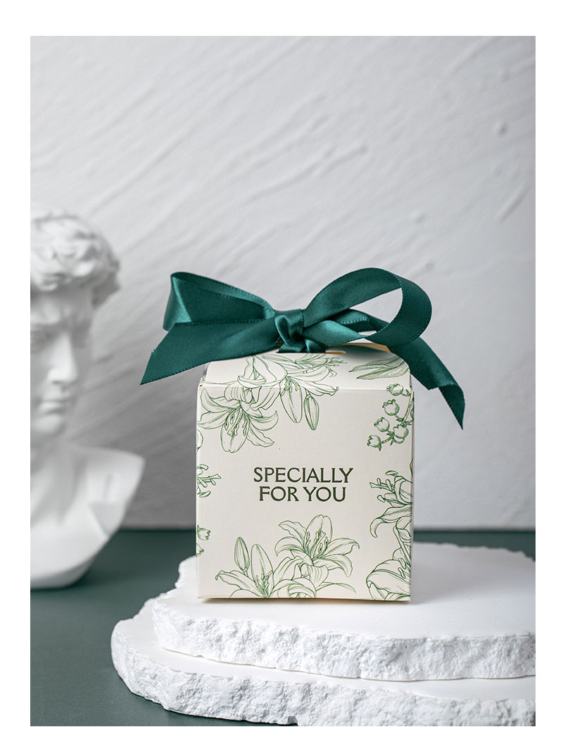 花卉轻奢婚礼喜糖盒7*7*7cm