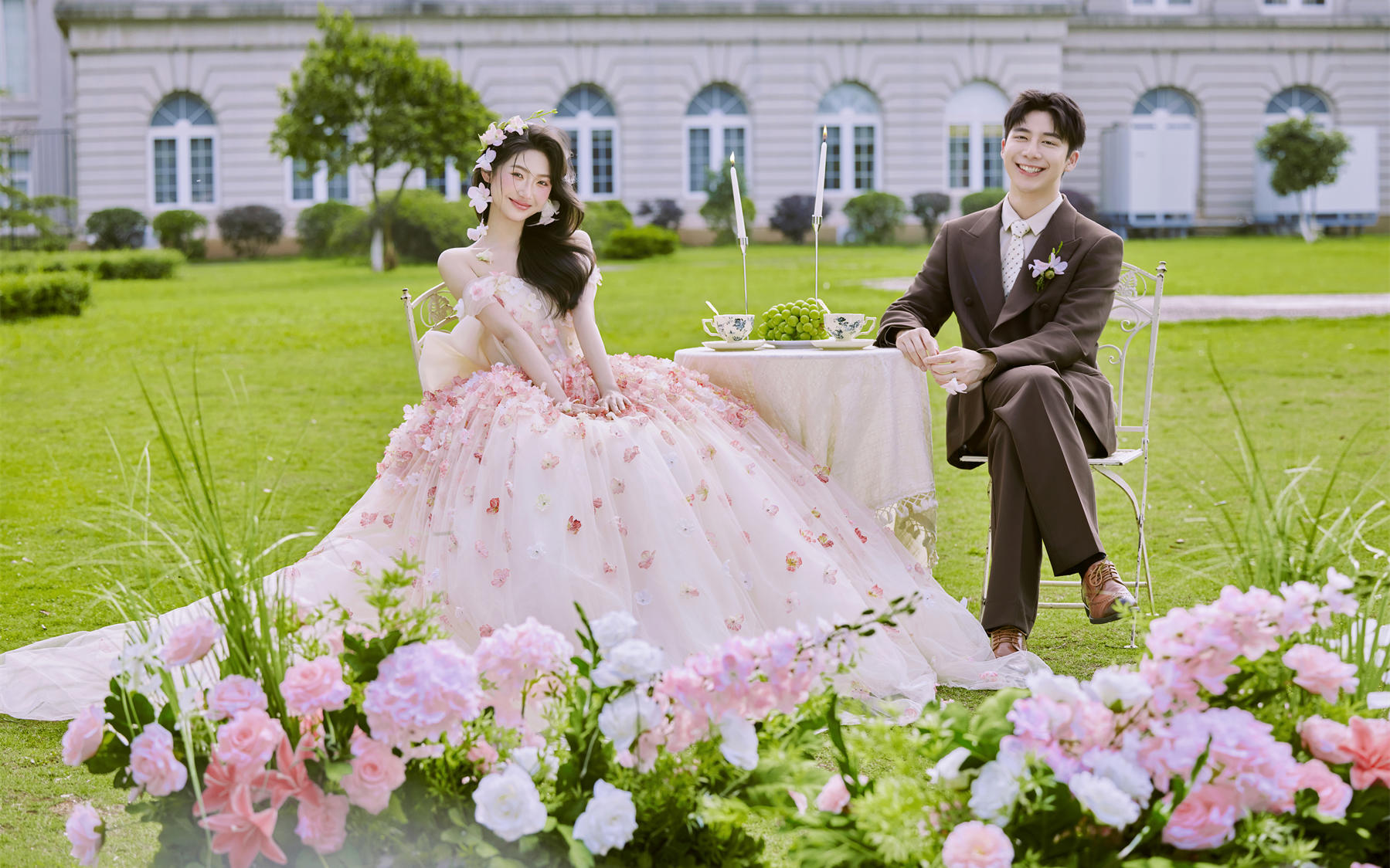🌸在逃公主的粉色浪漫！城堡草坪婚纱照甜度超标了