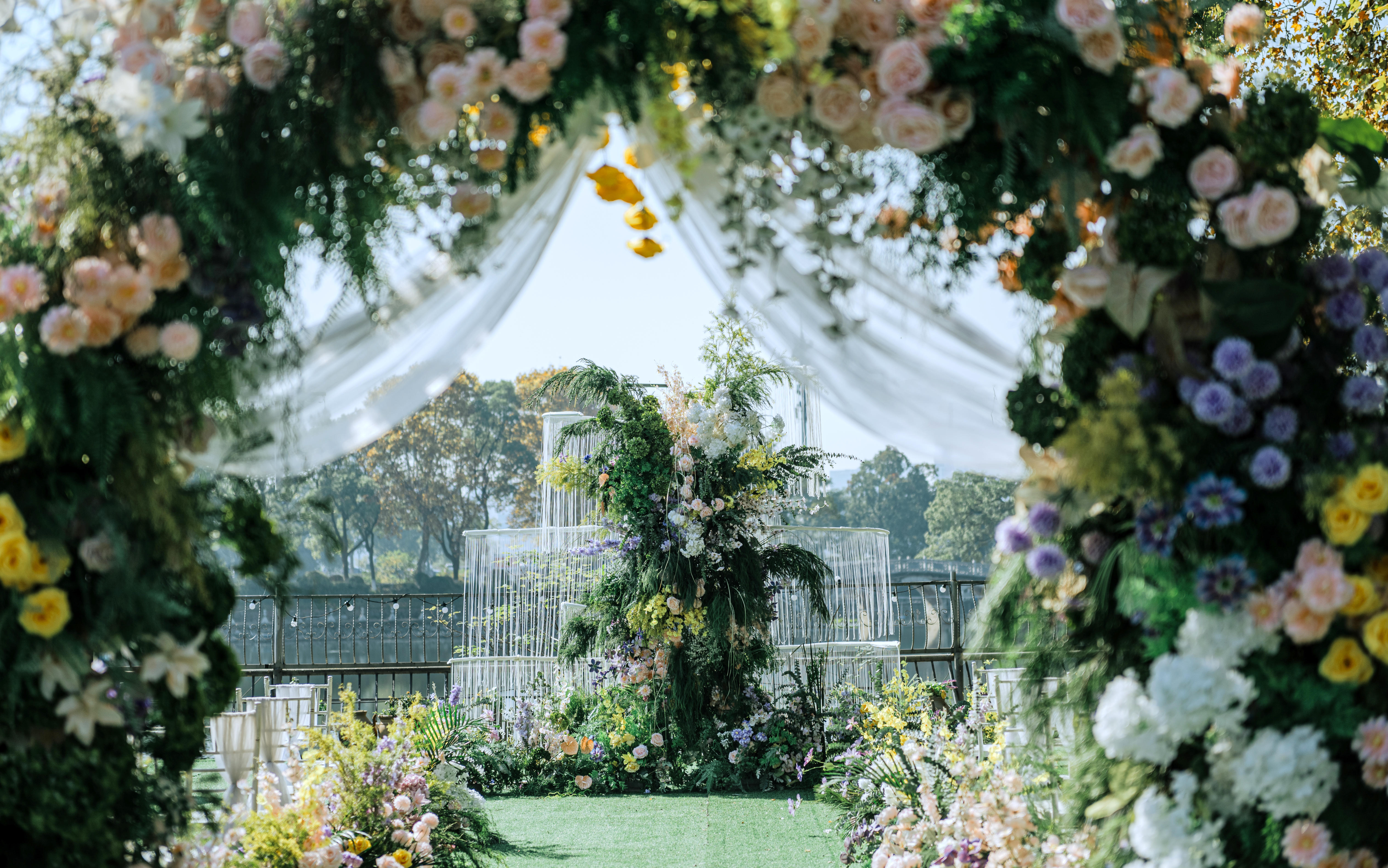 户外婚礼丨自由如风 是爱意肆意生长的形状