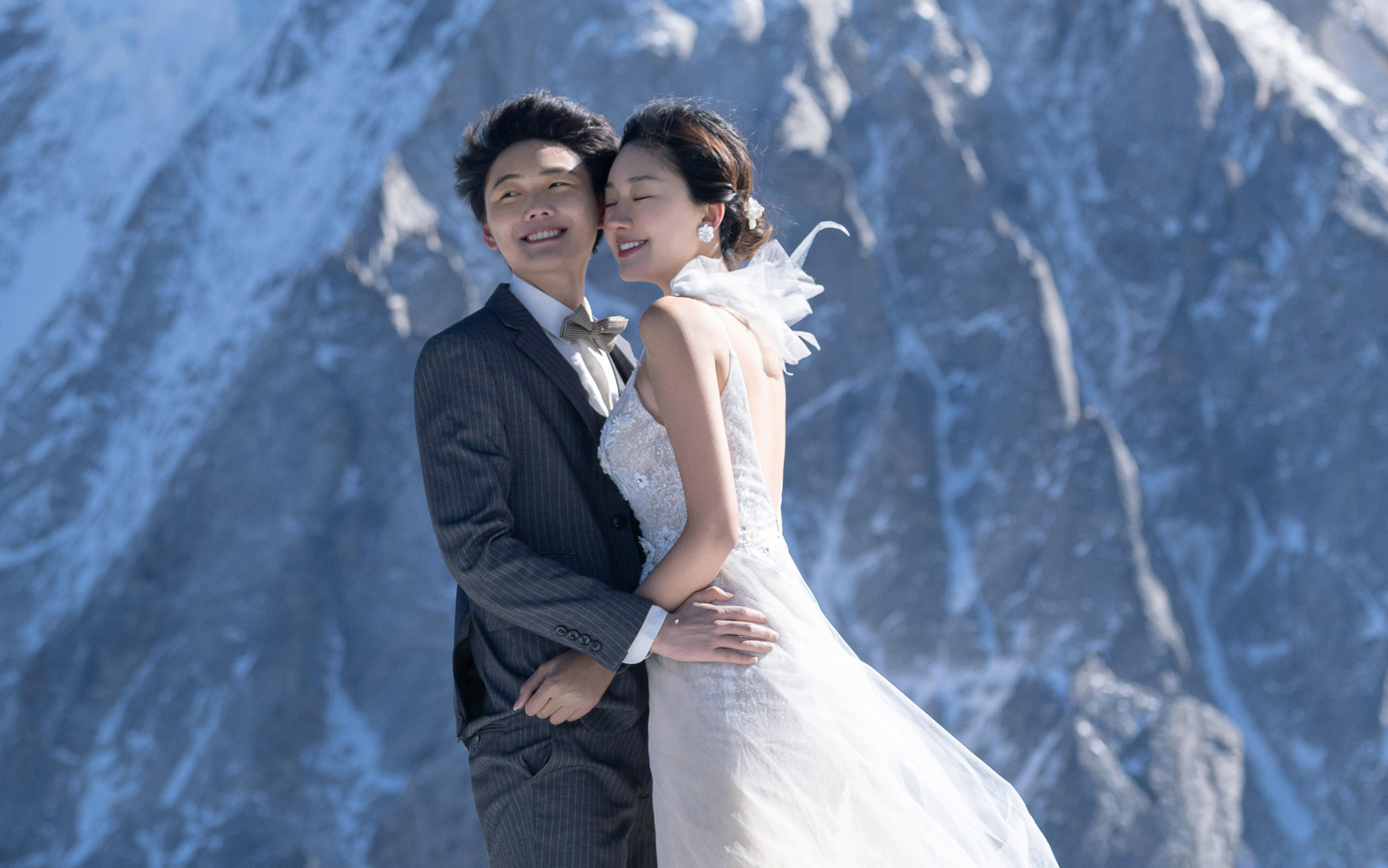 雪地里相愛 零下已結(jié)晶的誓言不會(huì)壞