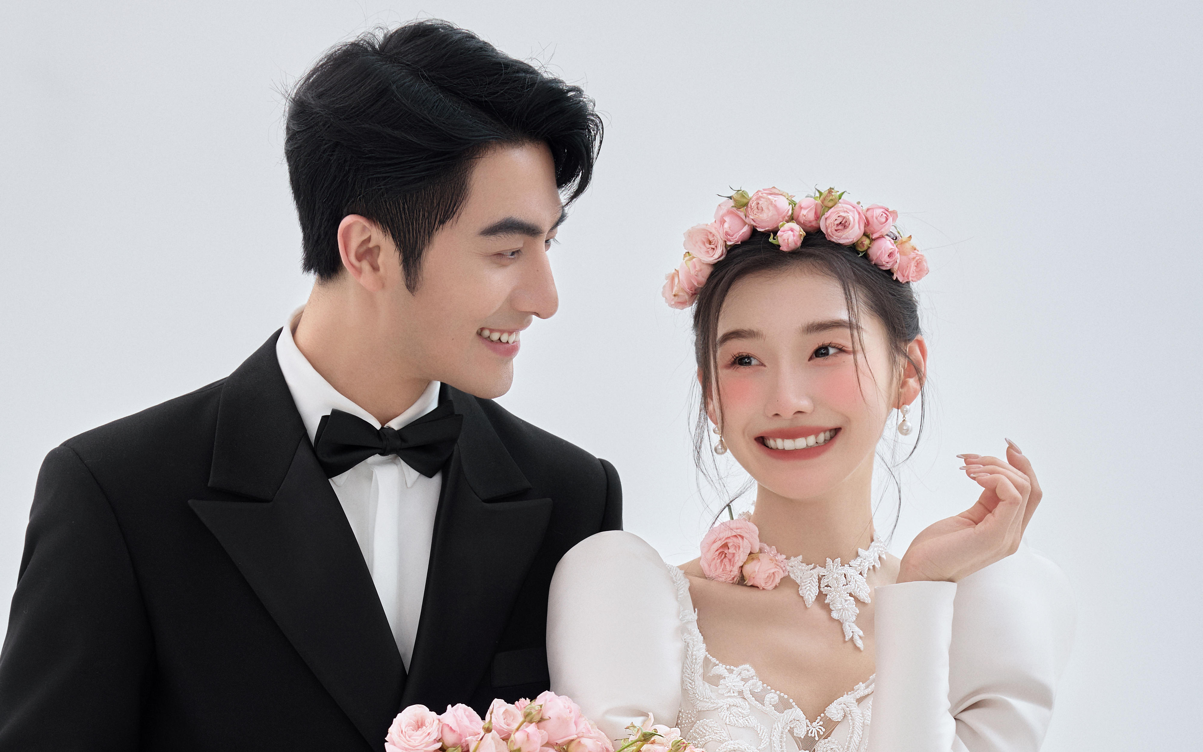 “清新自然风”主纱在洁白世界开启浪漫序章