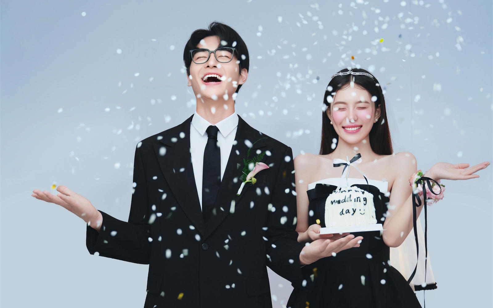 ??被硬控30s！韓系ins風(fēng)黑裙婚紗照美到窒息