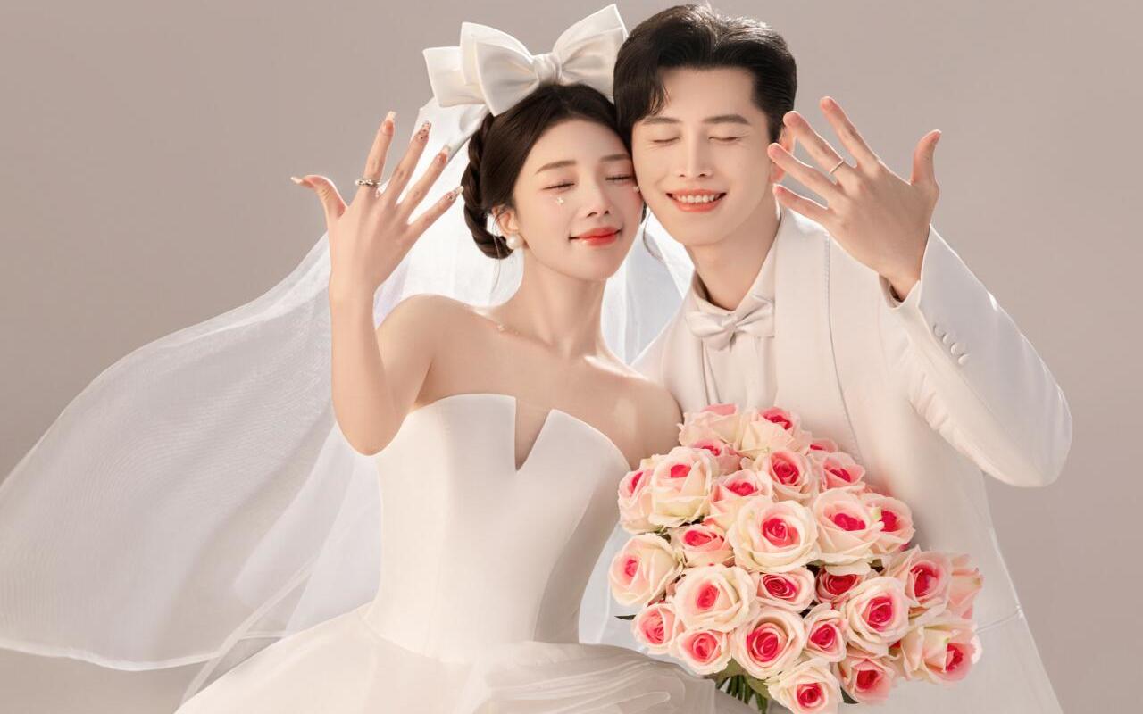 把情绪藏进光里✨室内光影婚纱照太绝了 长沙婚纱照