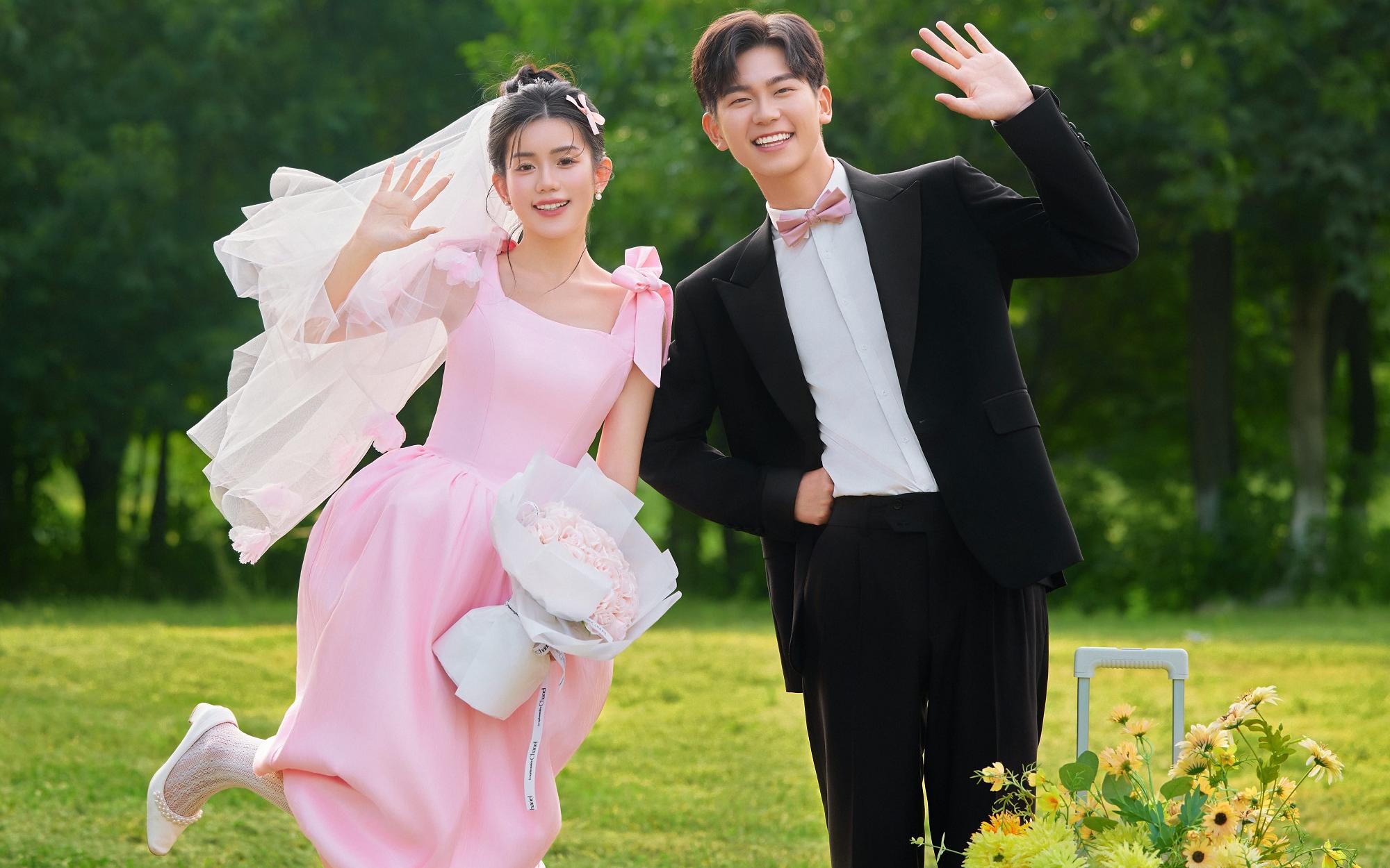 草坪上的粉色浪漫，是藏不住的俏皮心动呀