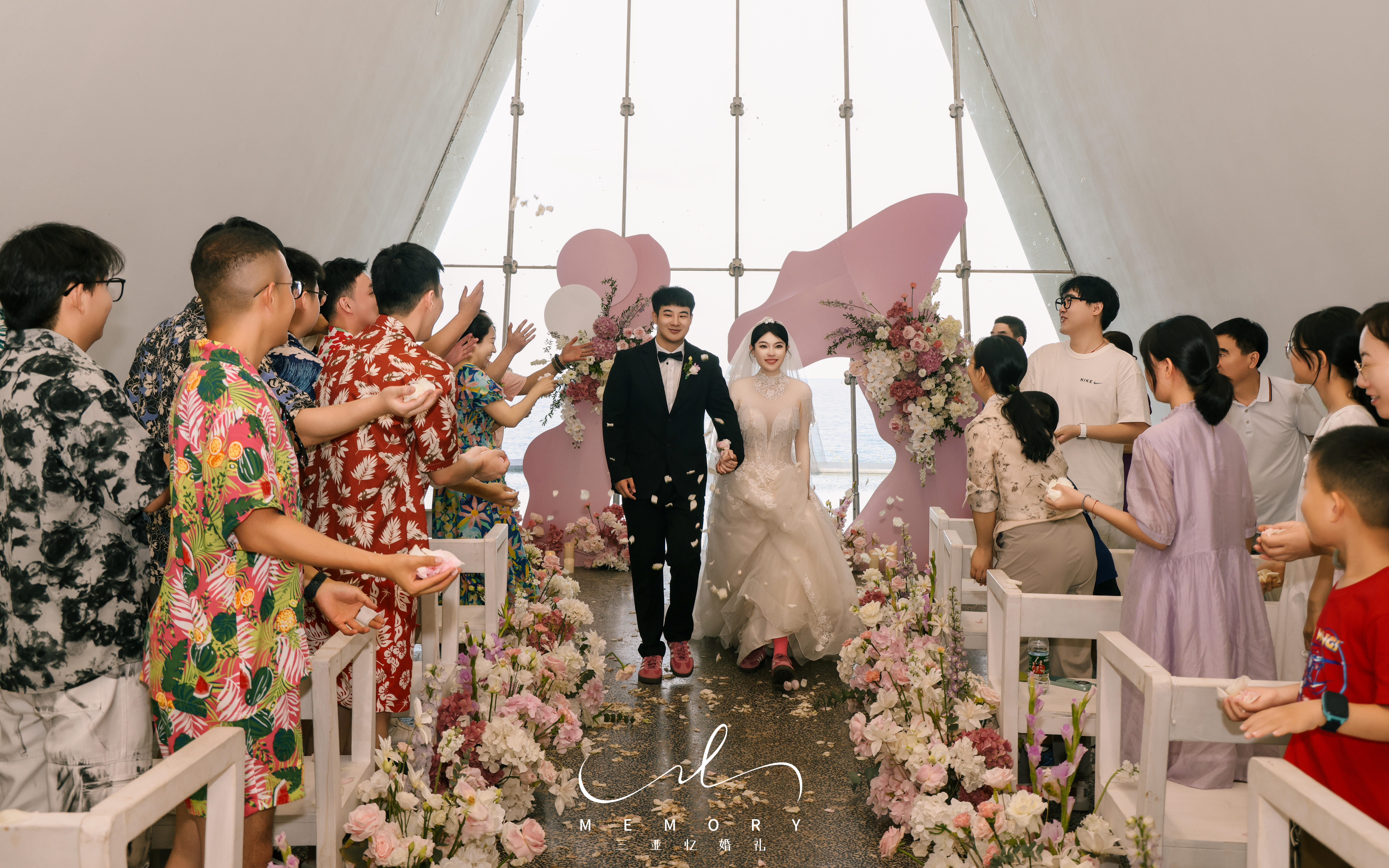 港式風(fēng)格教堂婚禮--白粉色系