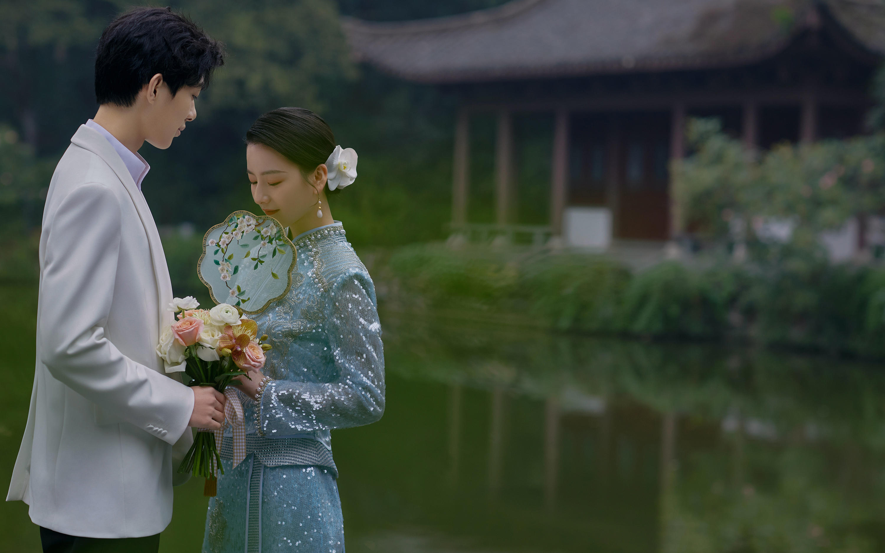 令人惊艳的秀禾园林婚纱照