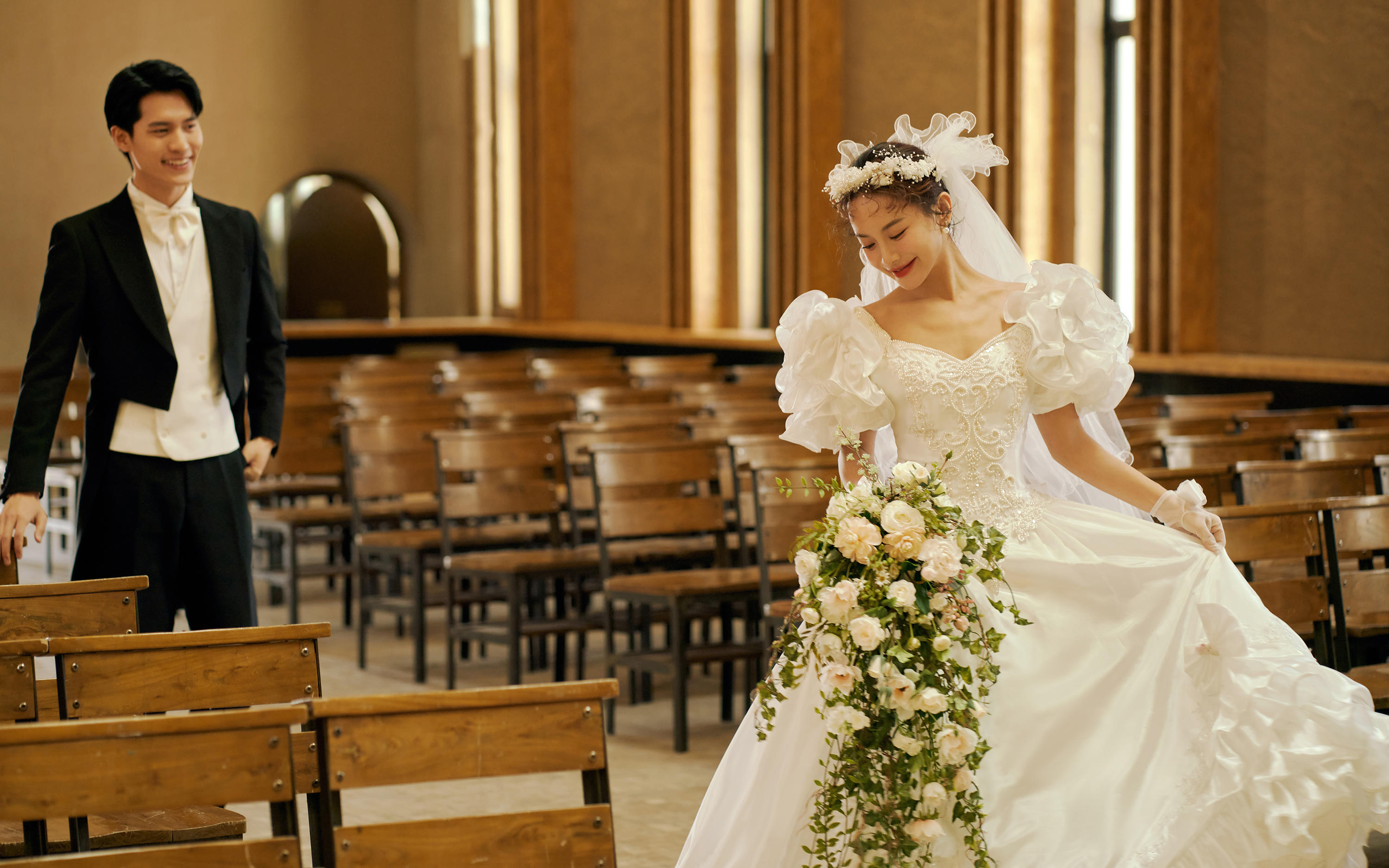 以神圣为幕，镌刻永恒｜北京复古教堂婚纱婚纱照