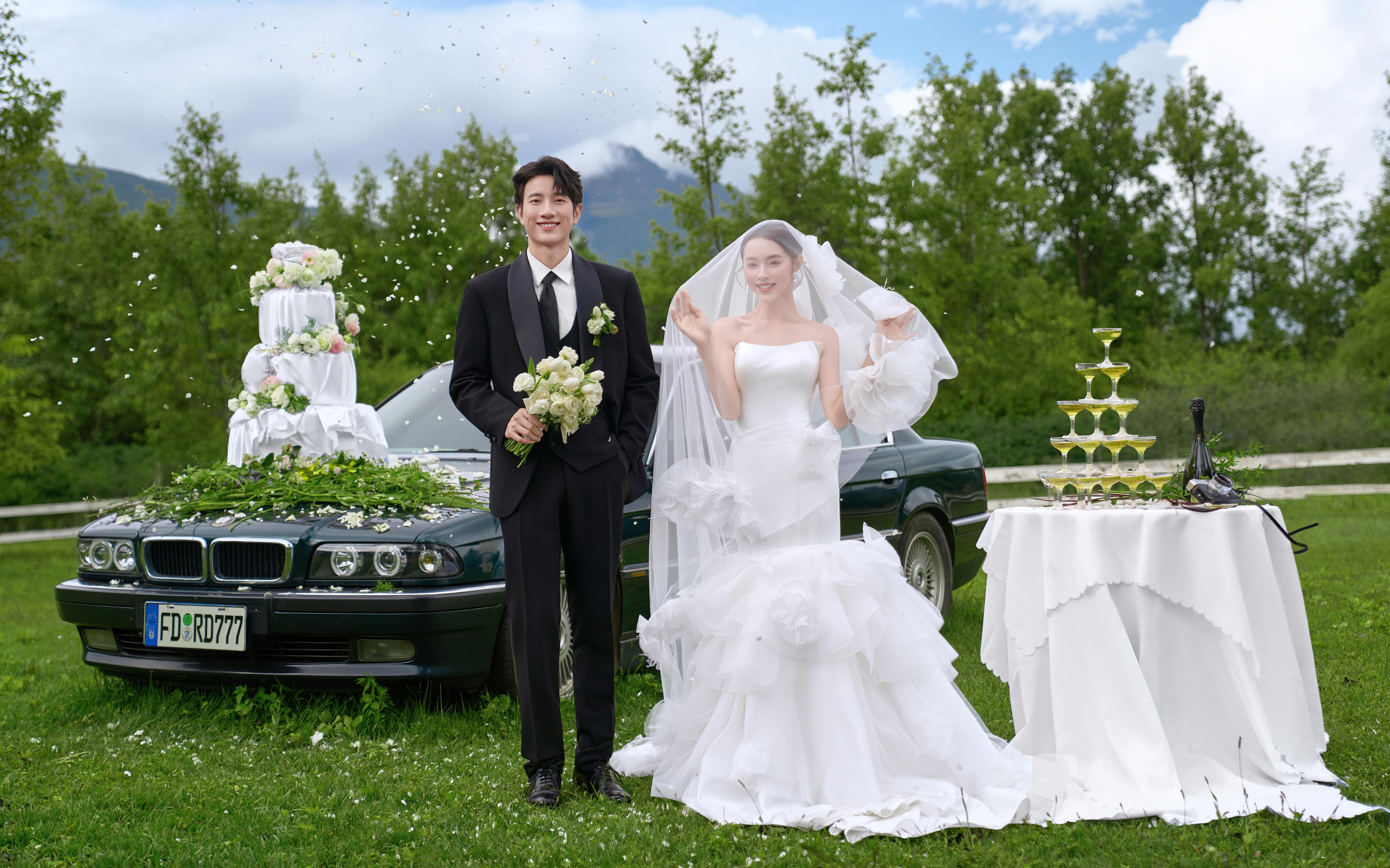 在丽江草坪定格永恒🌲森系婚纱照仪式感满溢