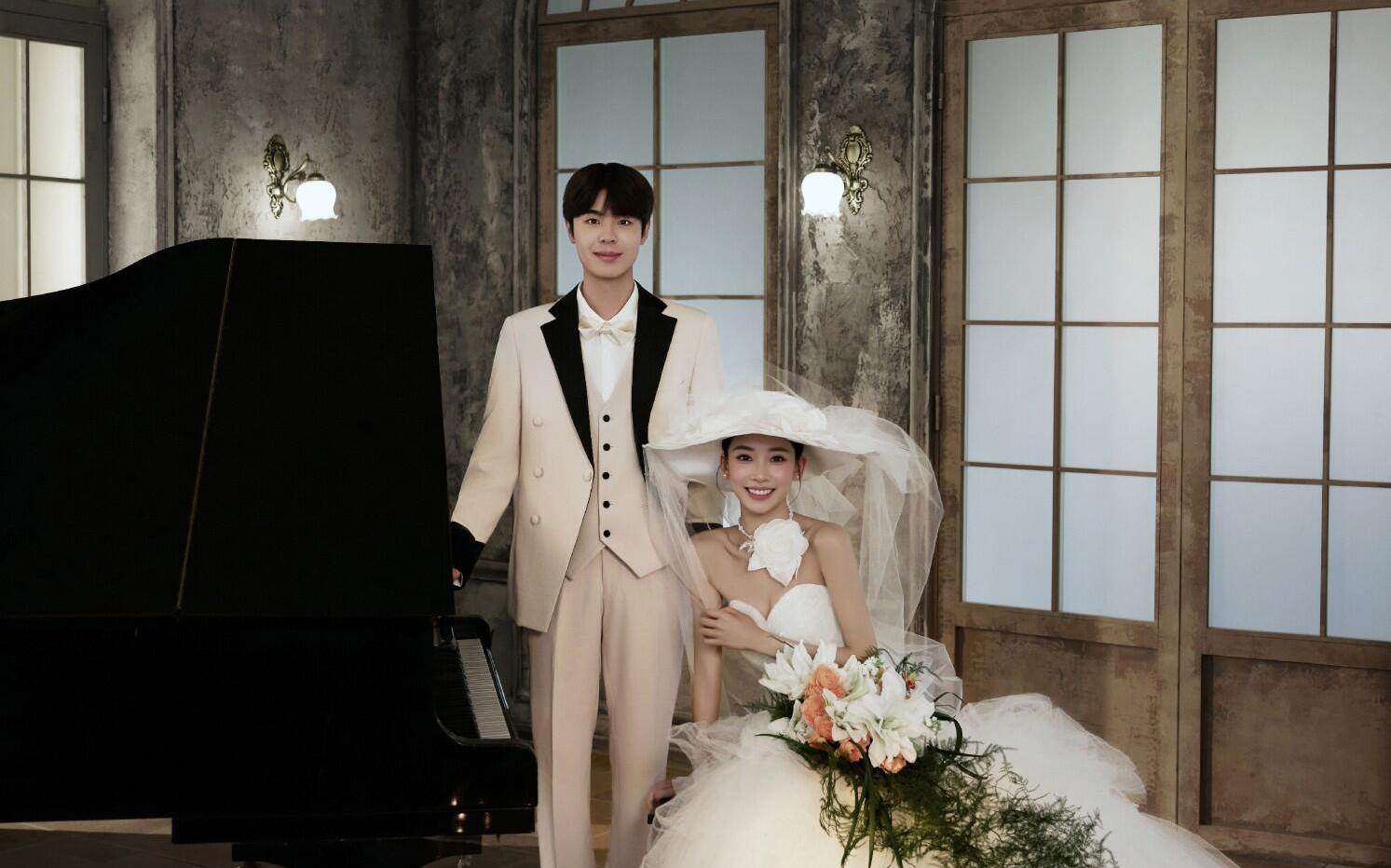 氛围感封神❗被时光吻过的法式复古婚纱照