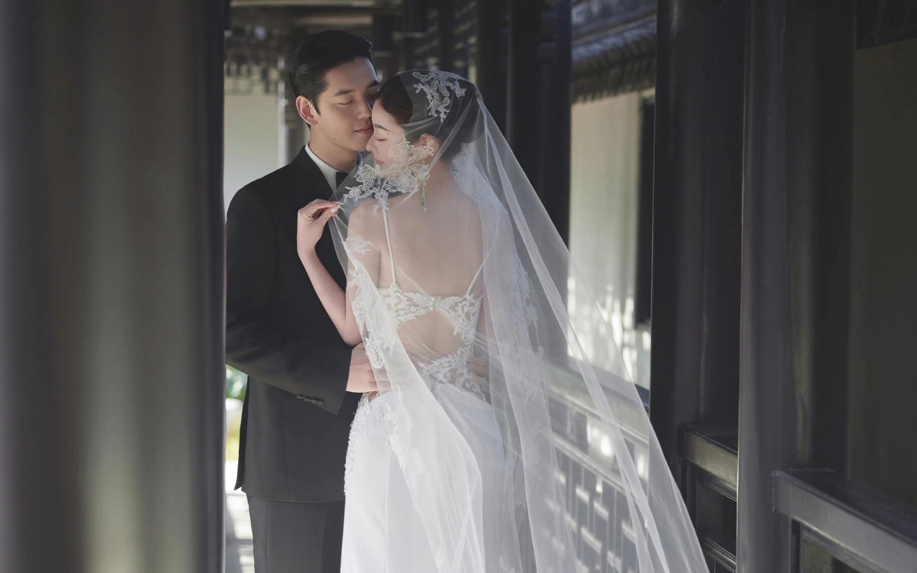 一眼沦陷的新中式园林婚纱照！美得惊艳