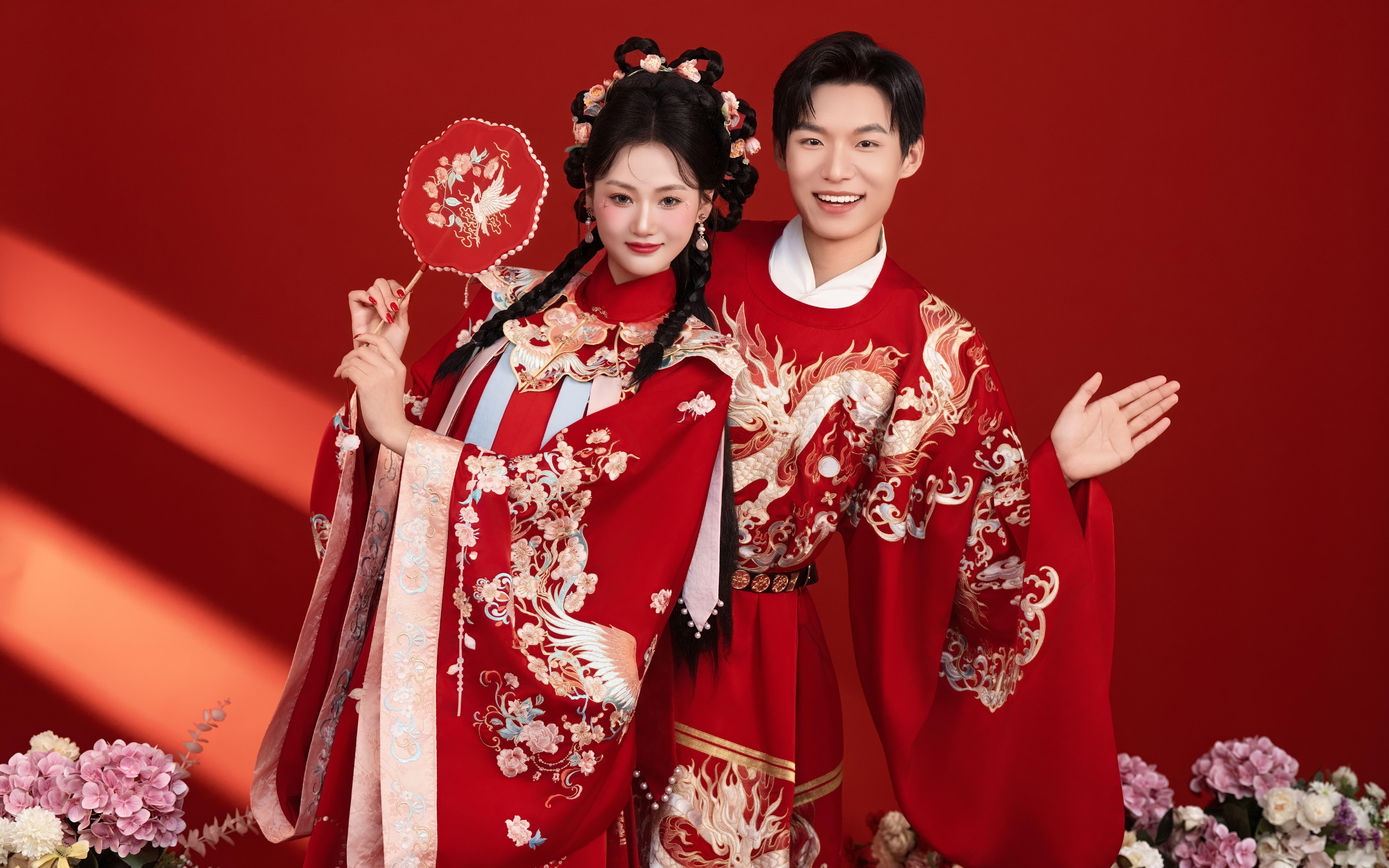 俏皮漢服婚紗照丨滿屏喜慶儀式感
