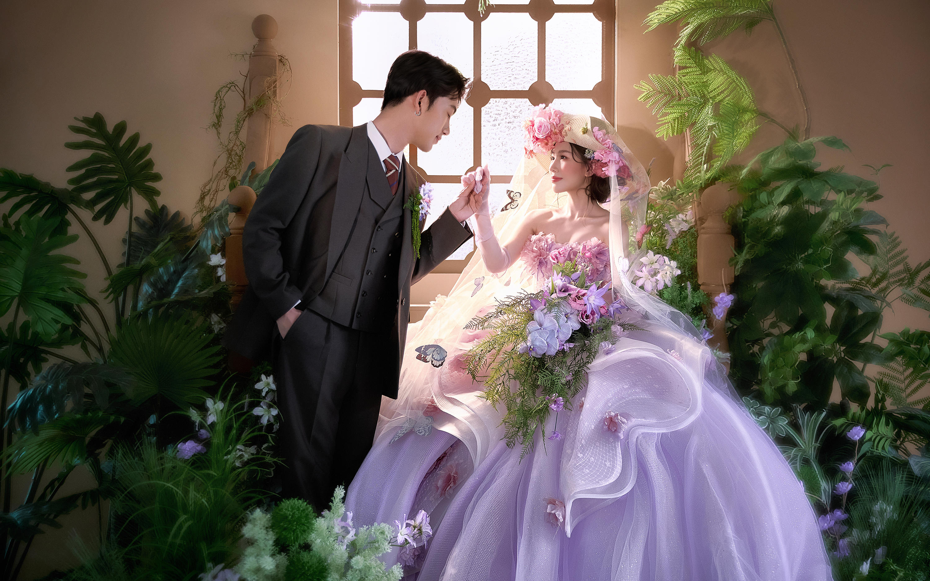 紫色浪漫蝴蝶花房婚纱照
