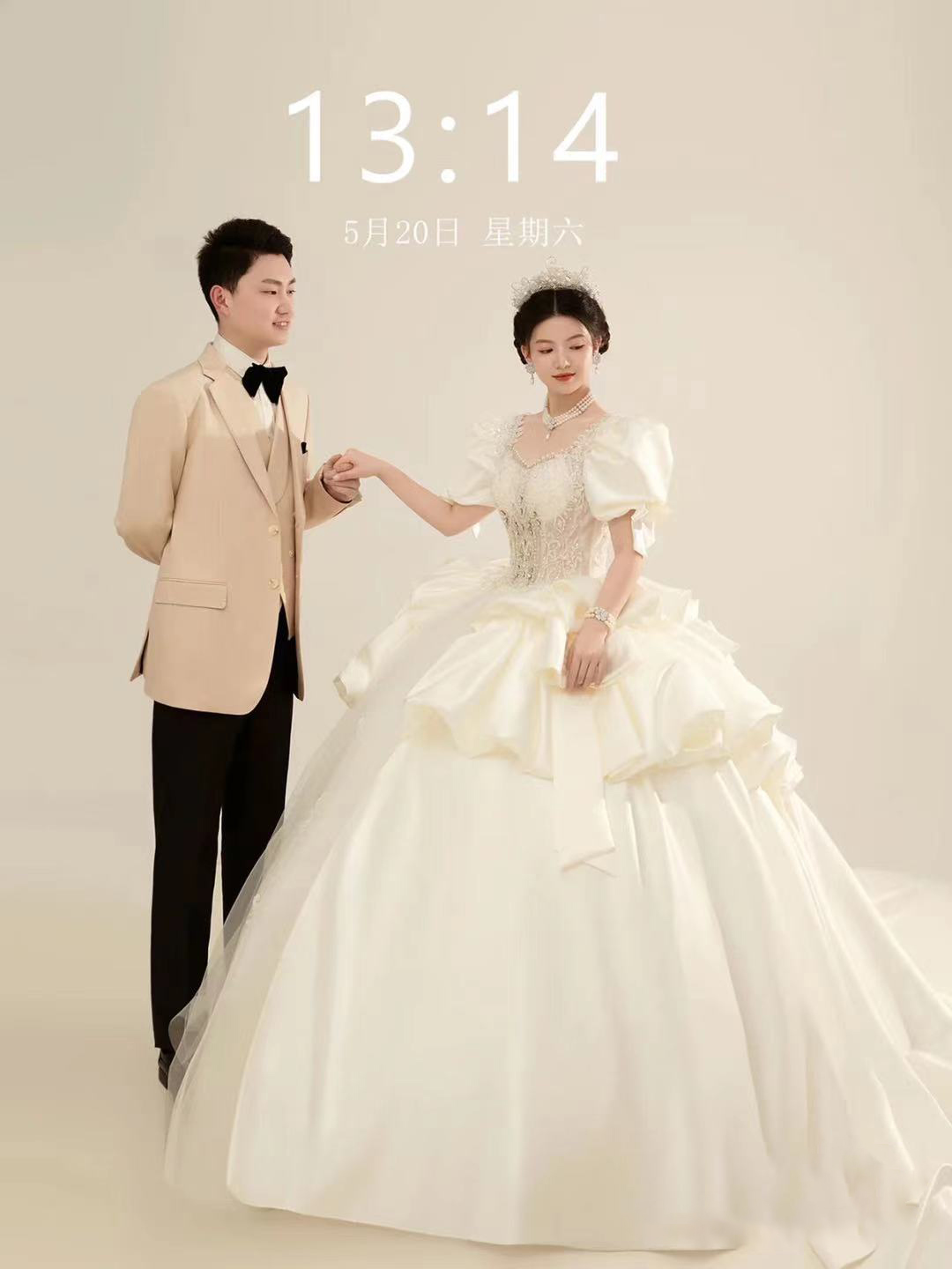 （热门套餐）婚纱照内外景结合款3699