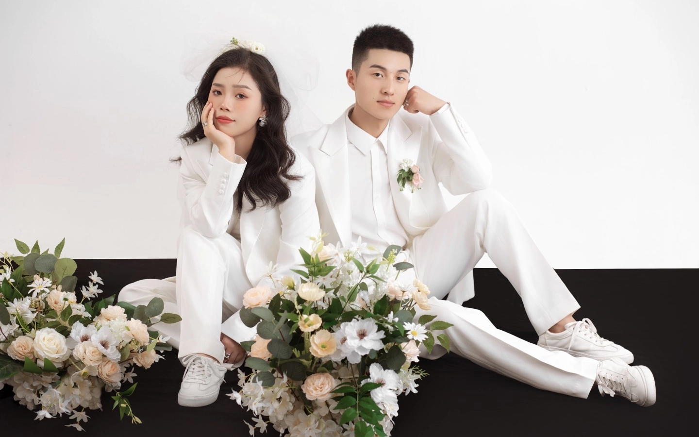 【松弛感拿捏了·是我们的西装情侣】