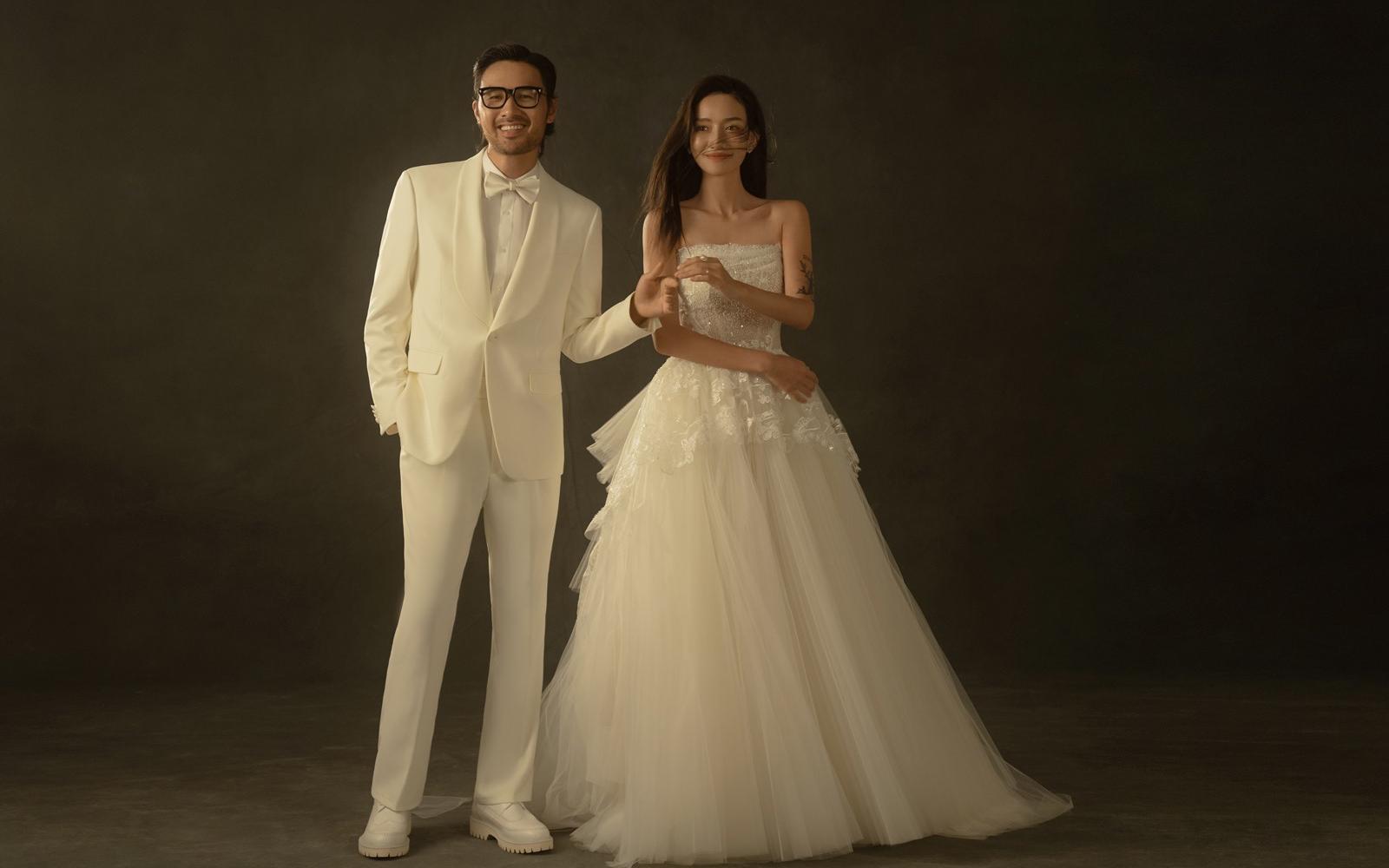 谁不爱啊‼️让你立马心动的油画肖像婚纱照