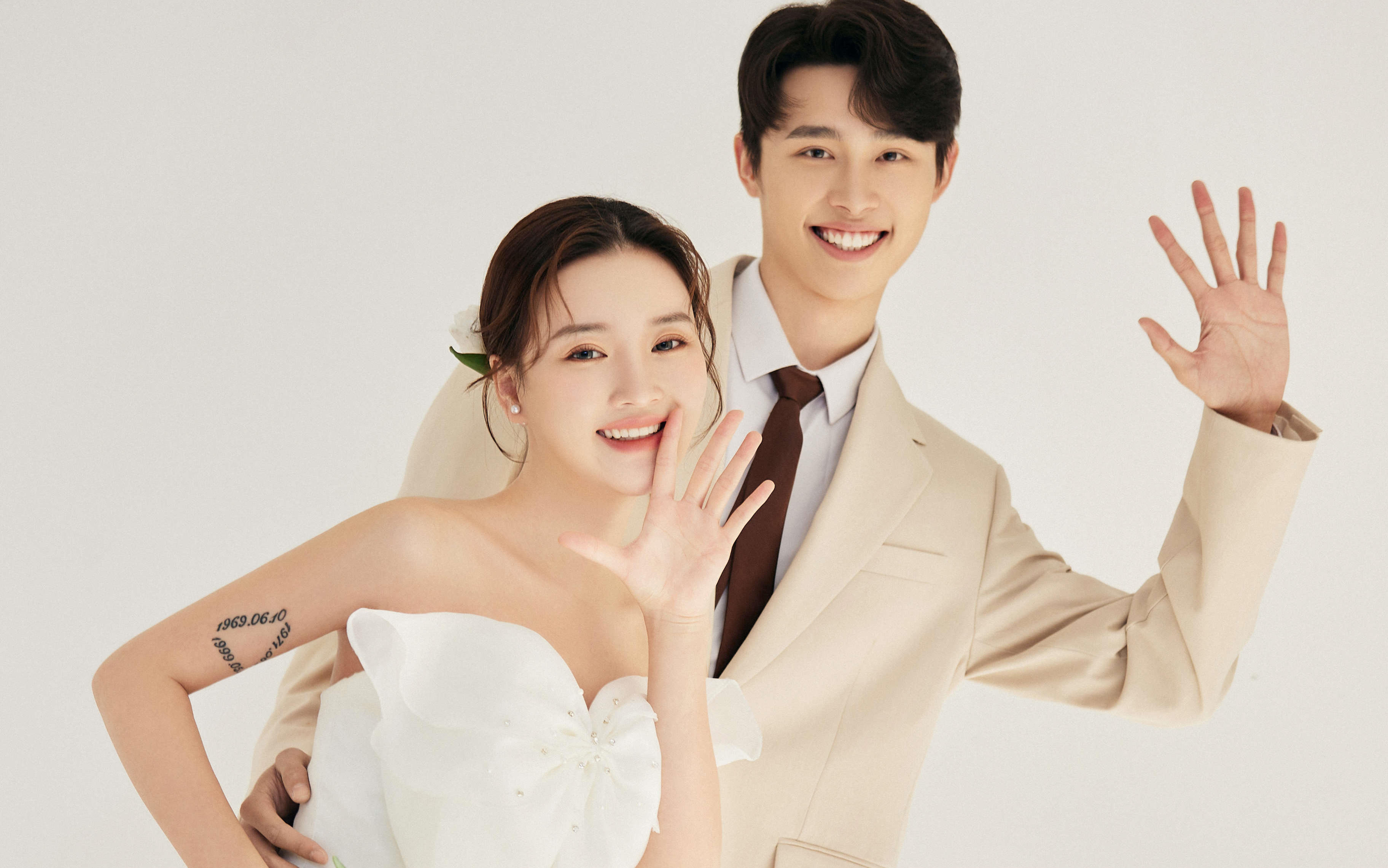 答應(yīng)我?結(jié)婚一定要拍這種韓系極簡風(fēng)婚紗照??