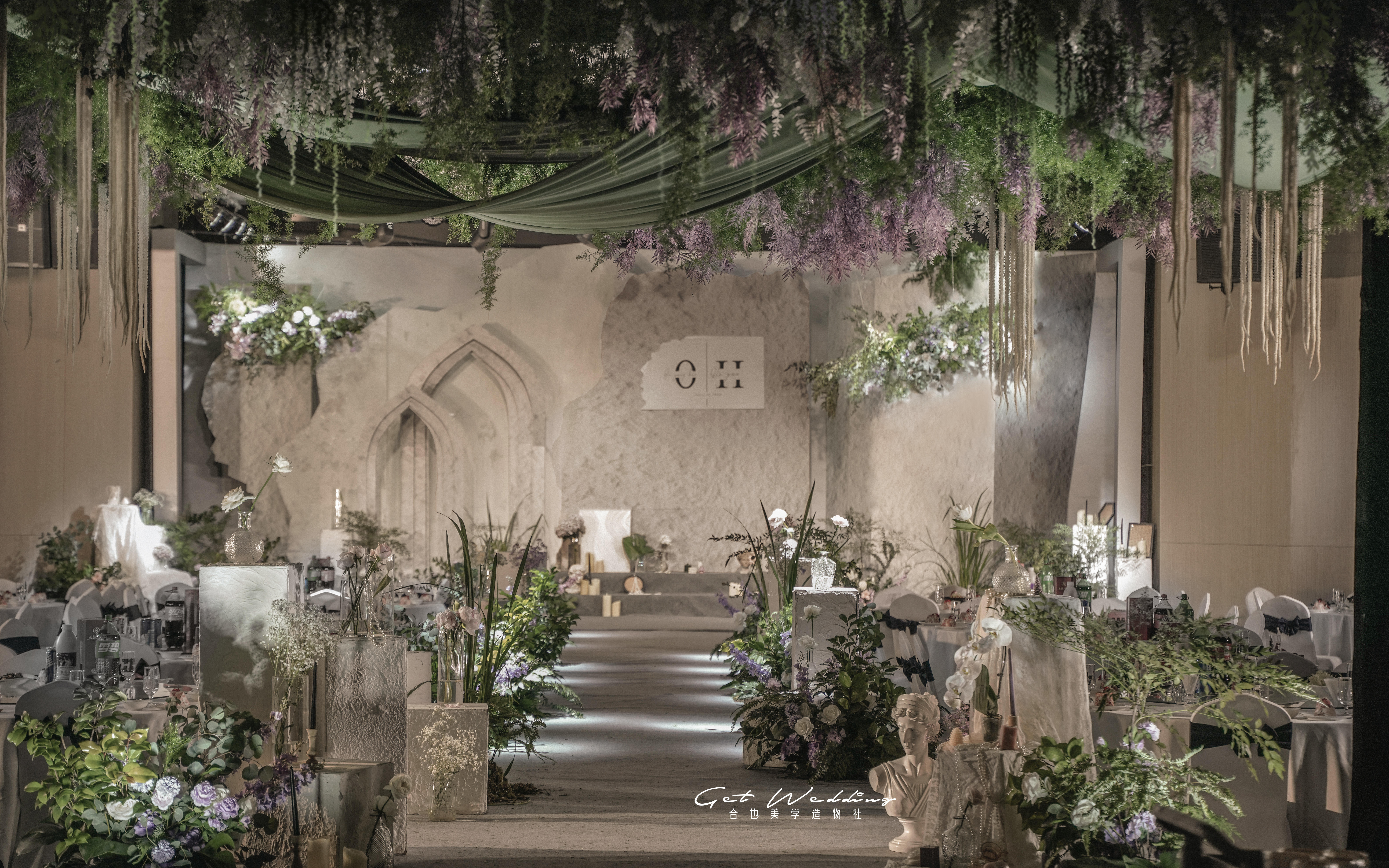 高级水晶吊顶韩式婚礼布置