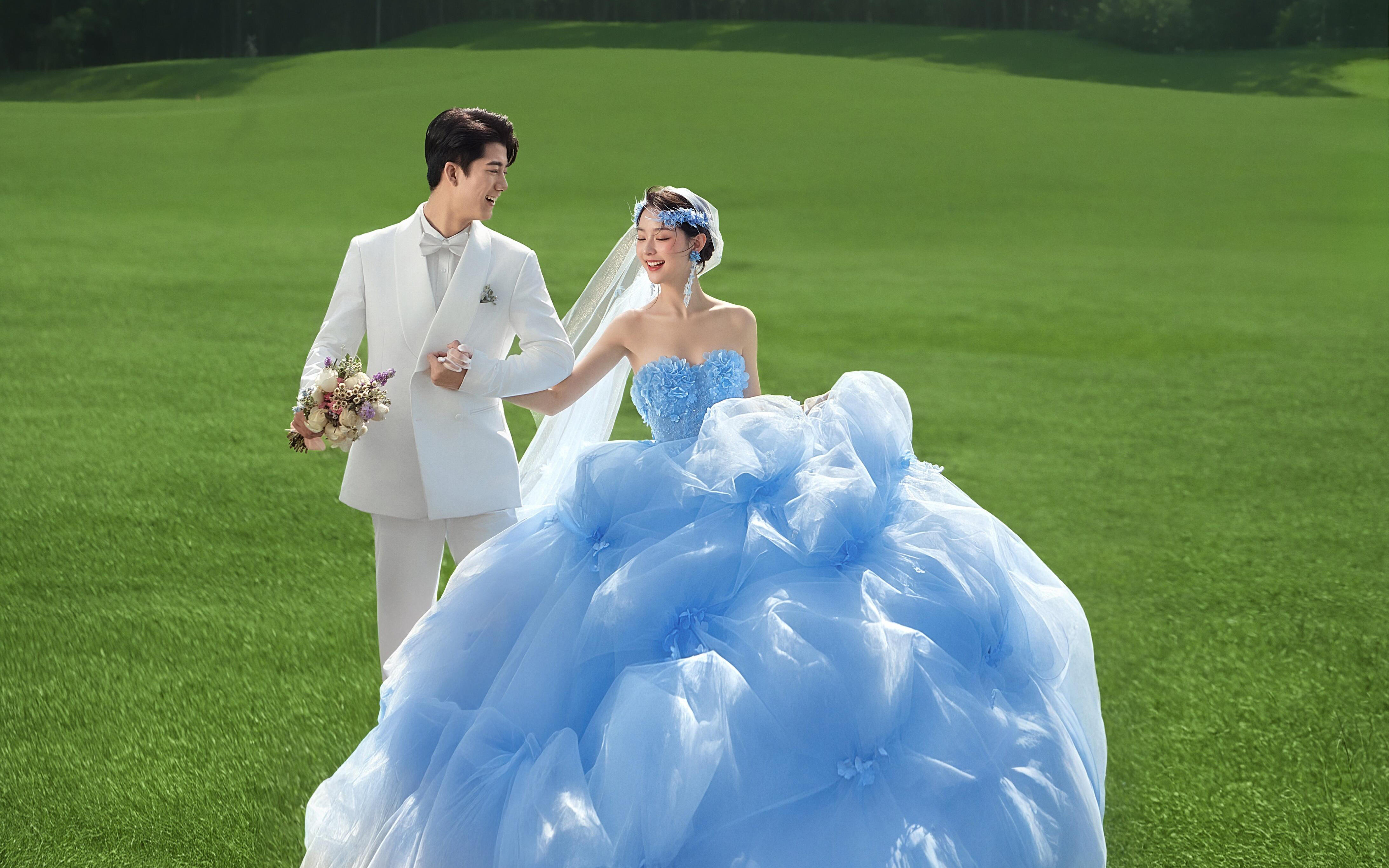 【童话公主草坪婚照】