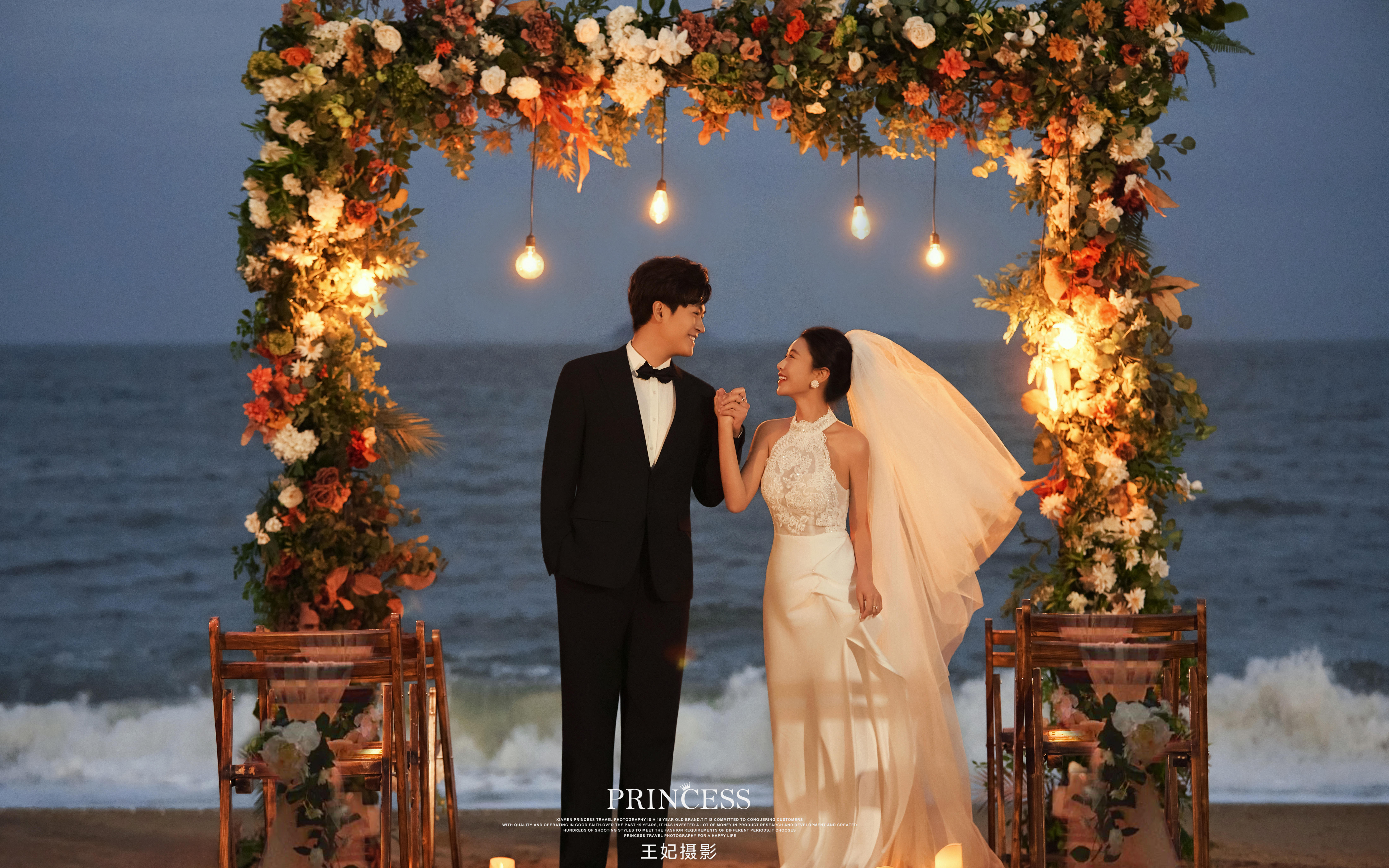 仪式感夜景拱门花