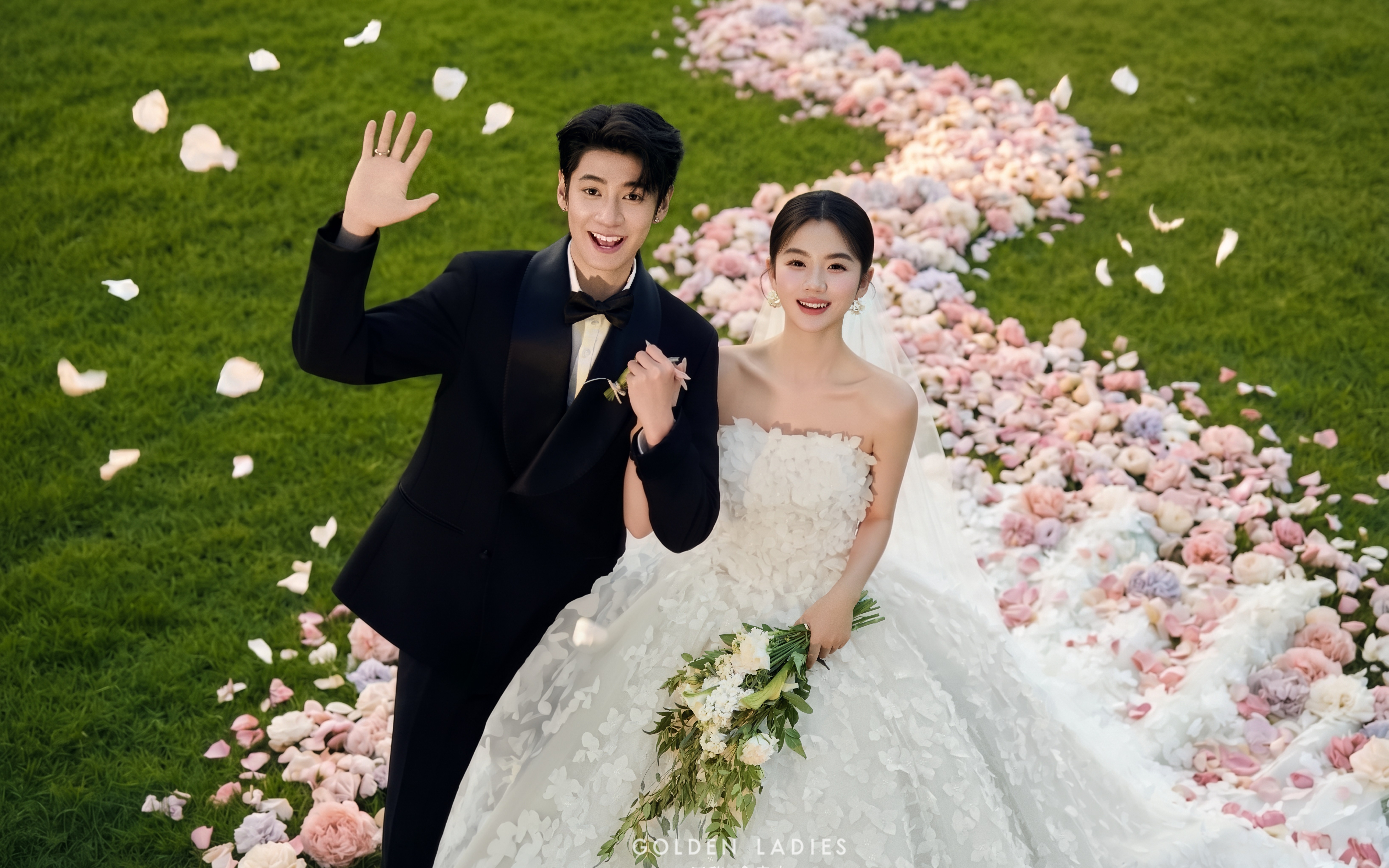 备婚姐妹必冲！步步生花婚纱照太出片了🌺