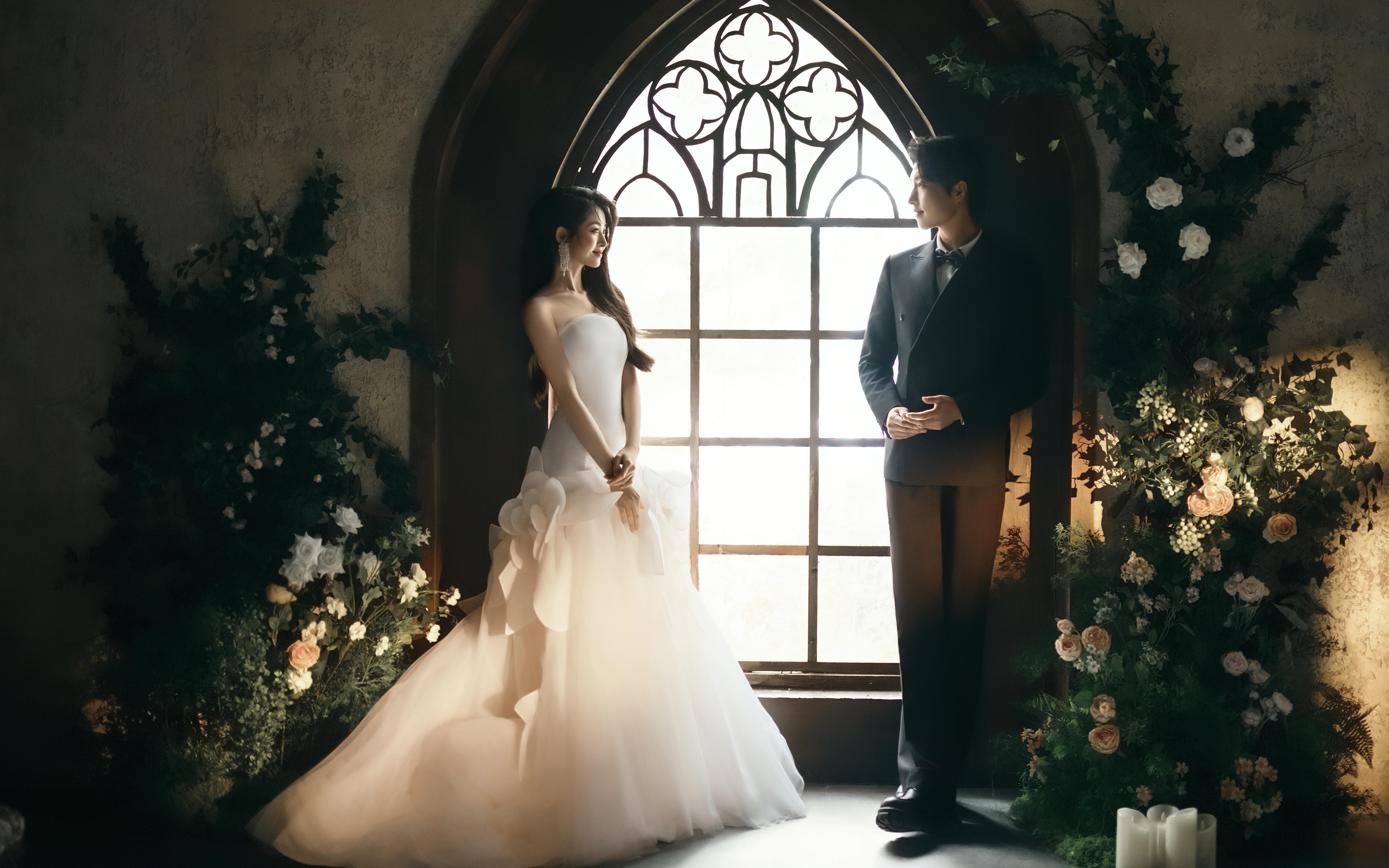内景 l 这组复古教堂婚纱照⛪️直接美到我心巴上