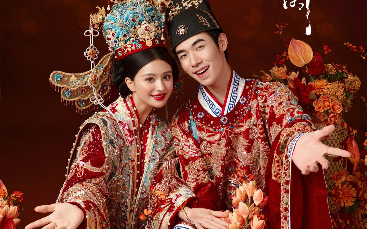 室内汉服婚纱照