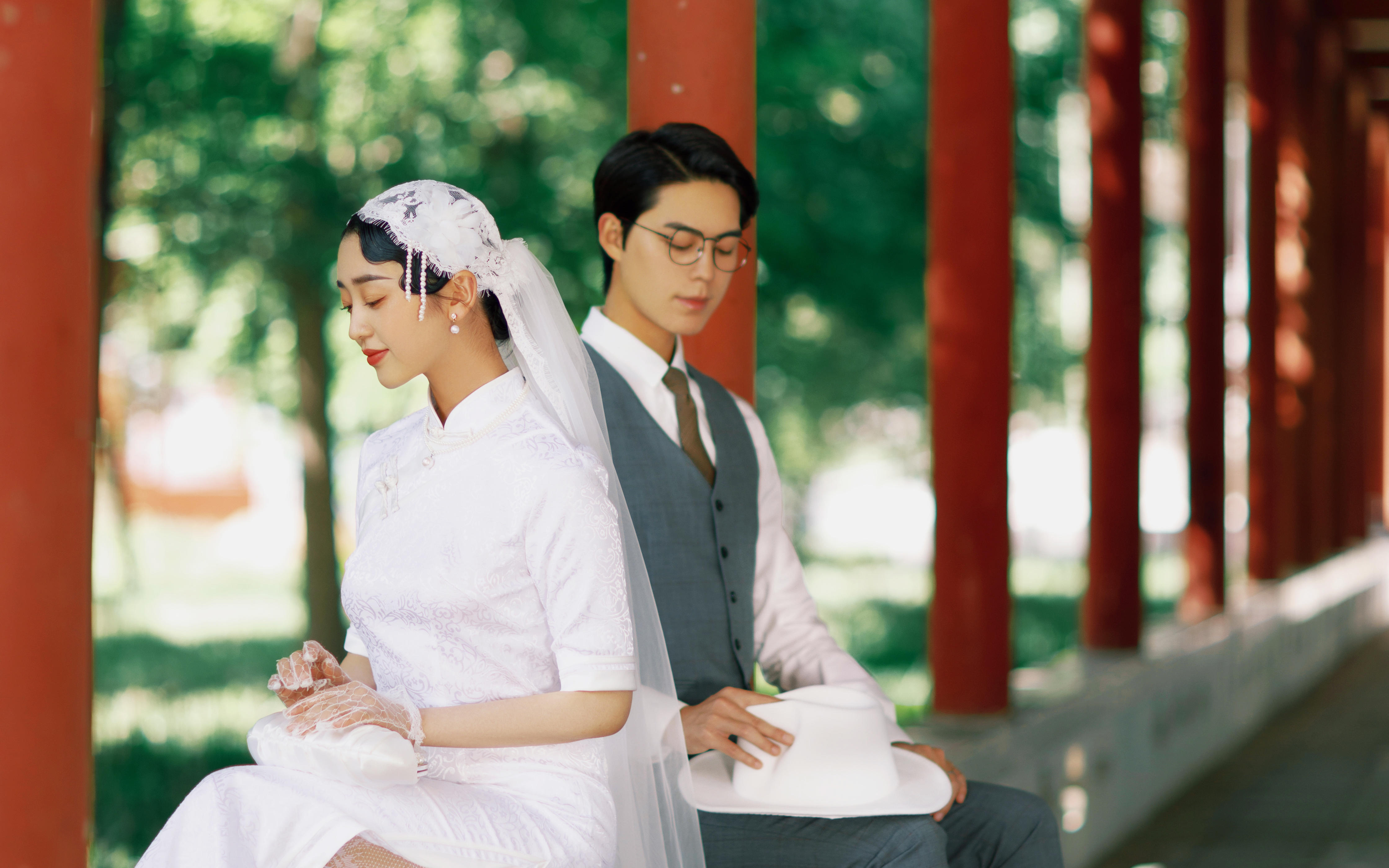 梦回民国，绮梦园林-白色旗袍式婚纱的复古之恋