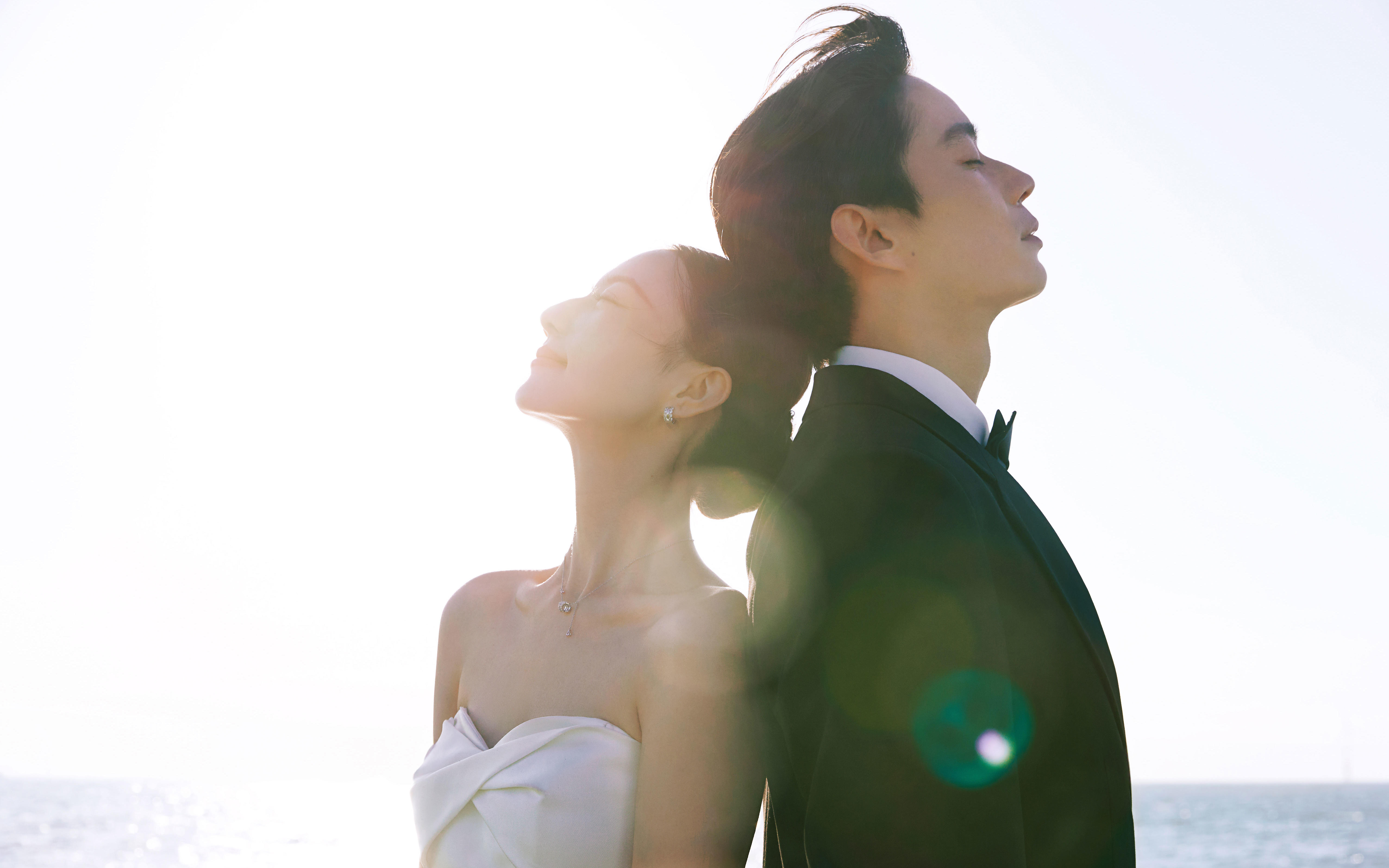 心动预警🌿美到犯规的森系草坪婚纱照