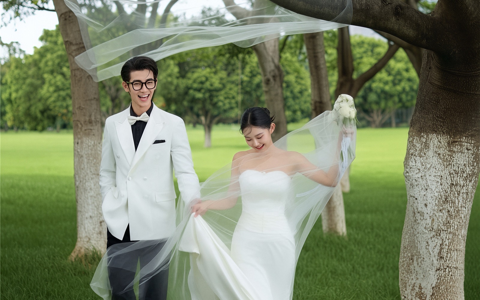 🌿被问爆的森系婚纱照！把爱情藏进绿野仙踪里🍃