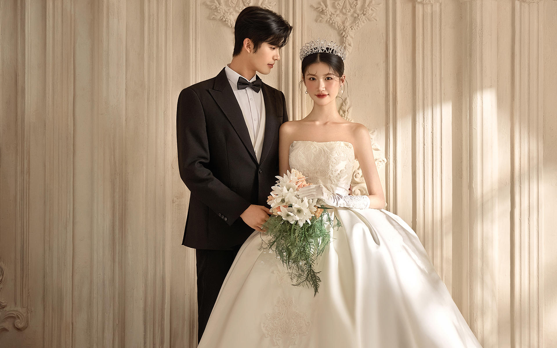 宮廷復(fù)古光影婚紗照