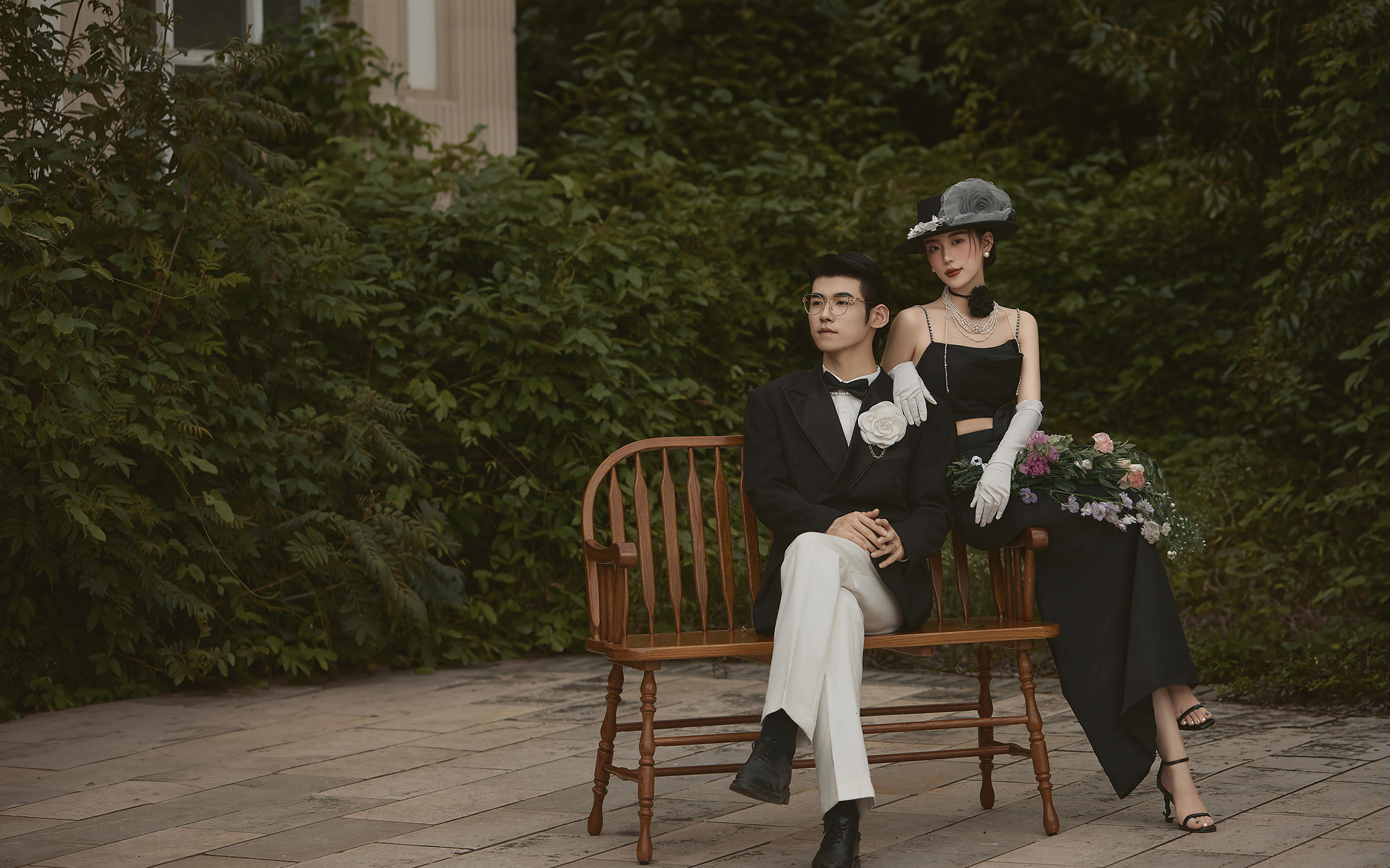 【复古婚纱照】经典黑裙配礼帽，优雅与浪漫并存