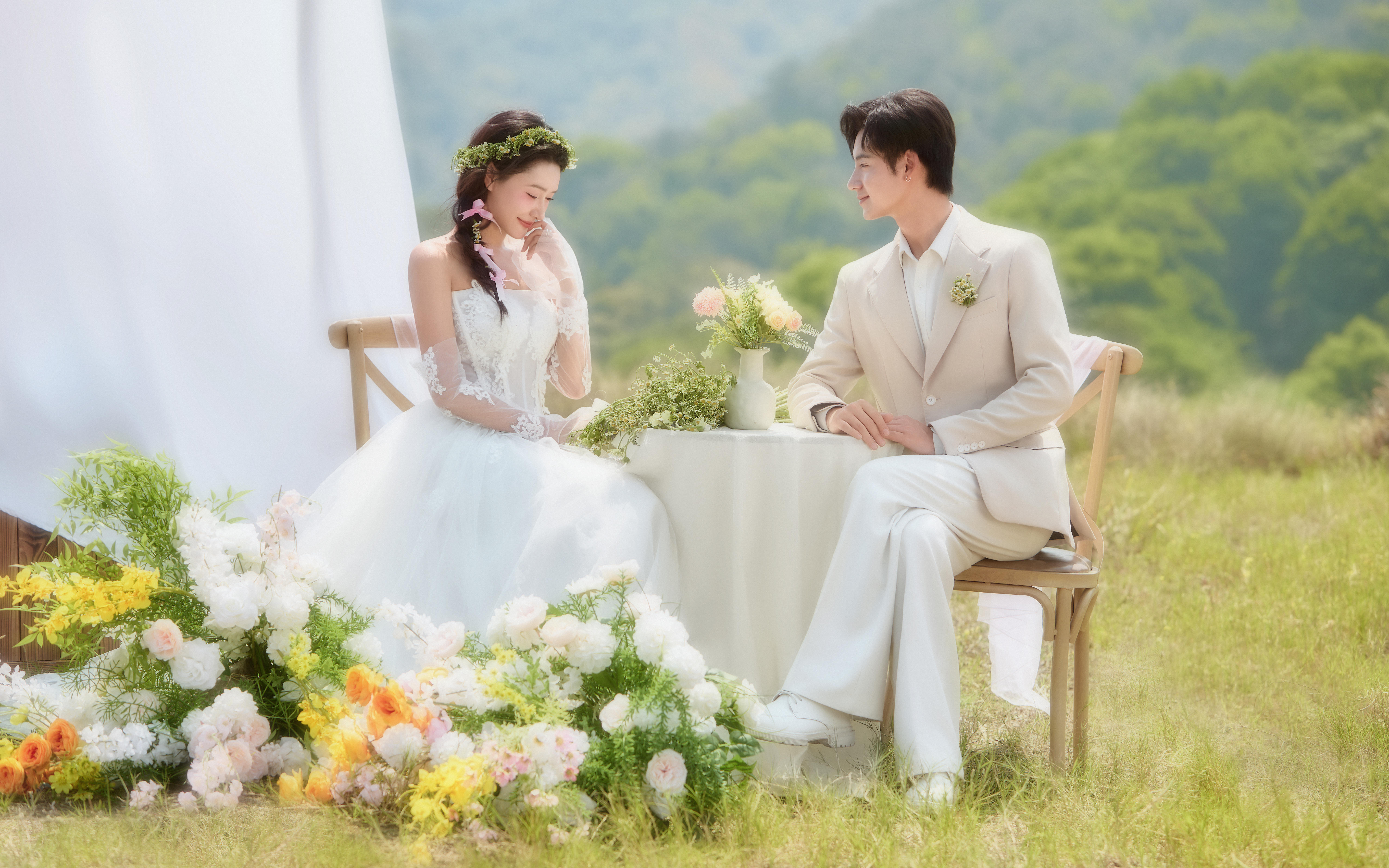梵夢(mèng)?原創(chuàng) | 朦朧發(fā)光感油畫(huà)婚紗照太美了