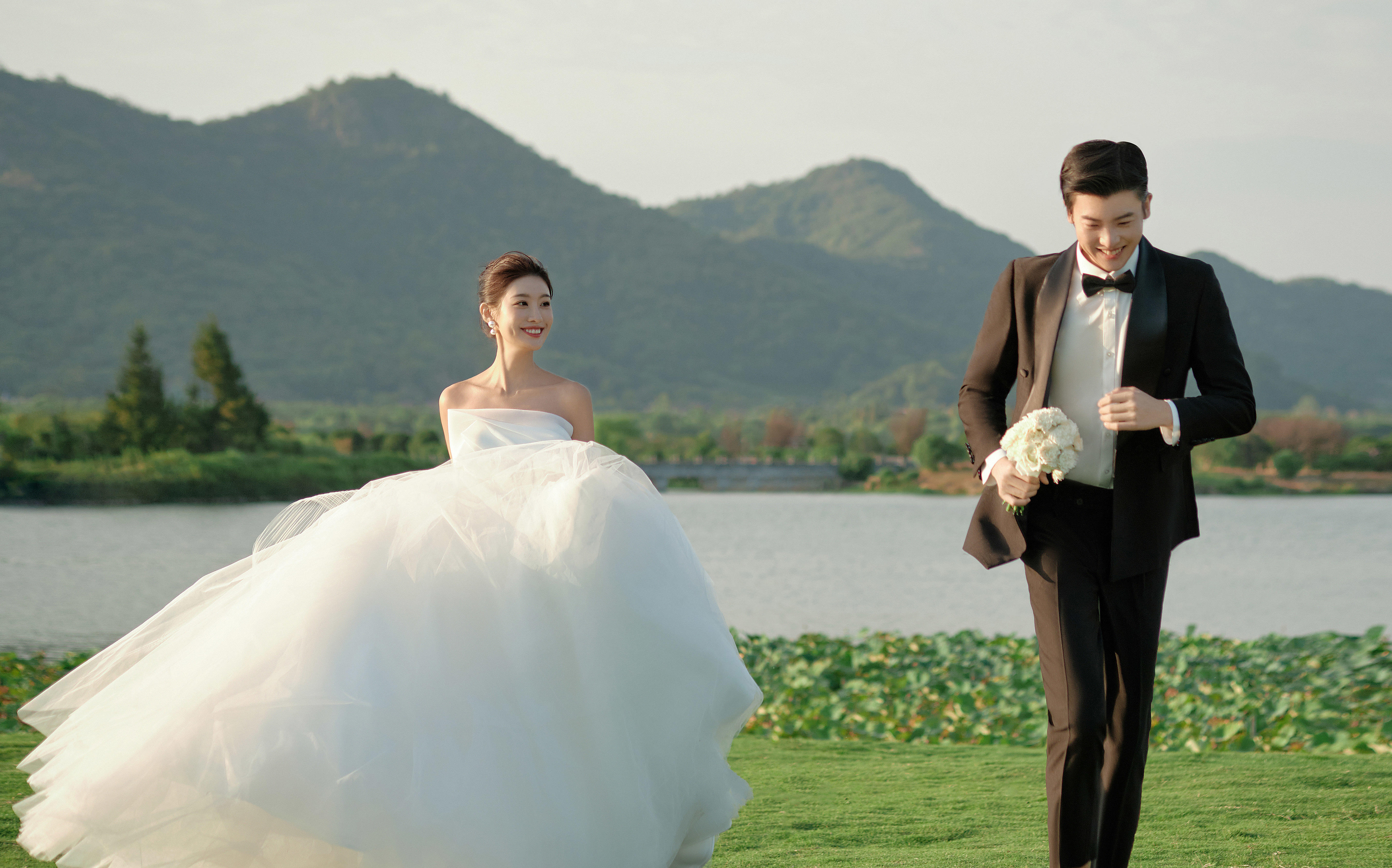 雅典娜-「光影里的溫度」