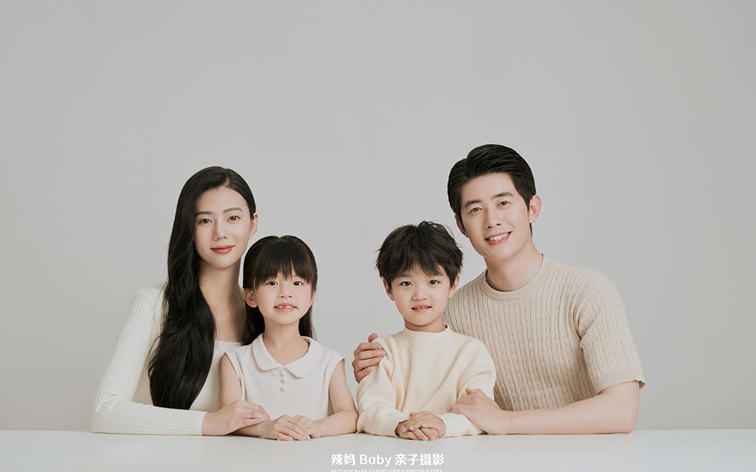 大尚摄影婚纱室内外景拍摄