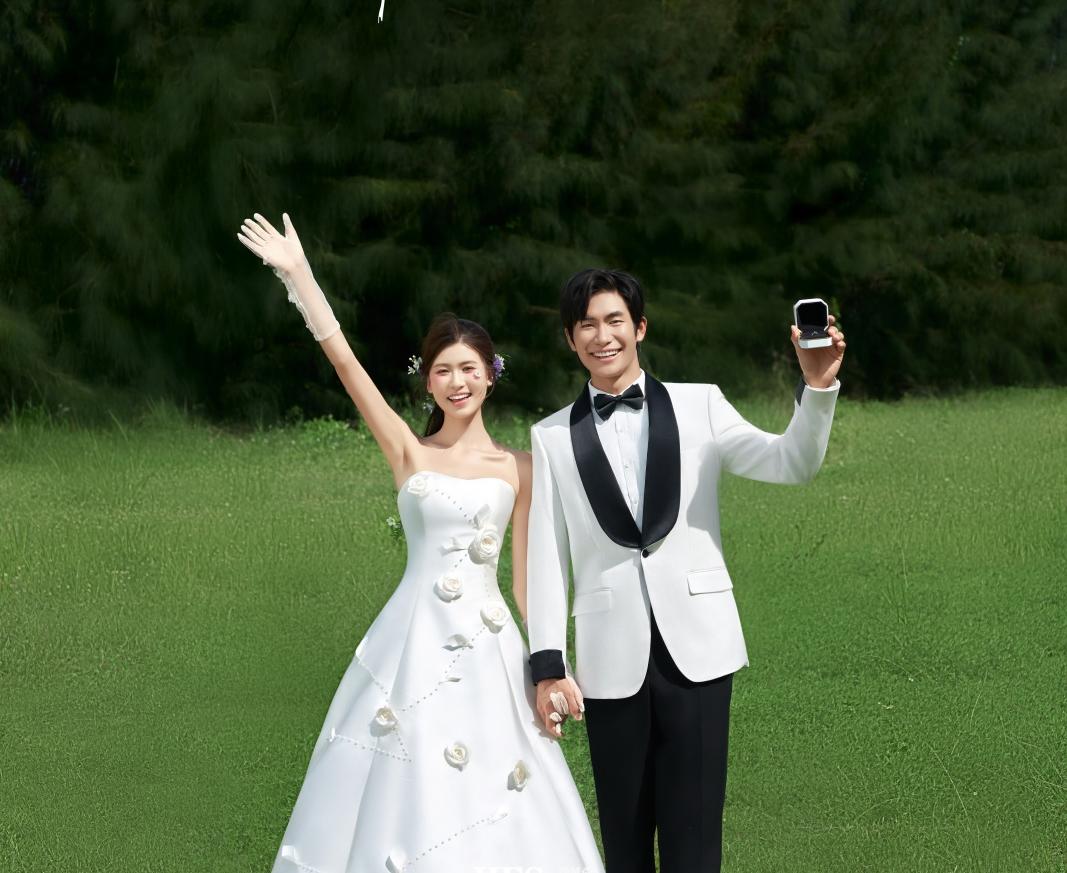 夏日必拍！氧氣感爆棚的草坪森系婚紗照??