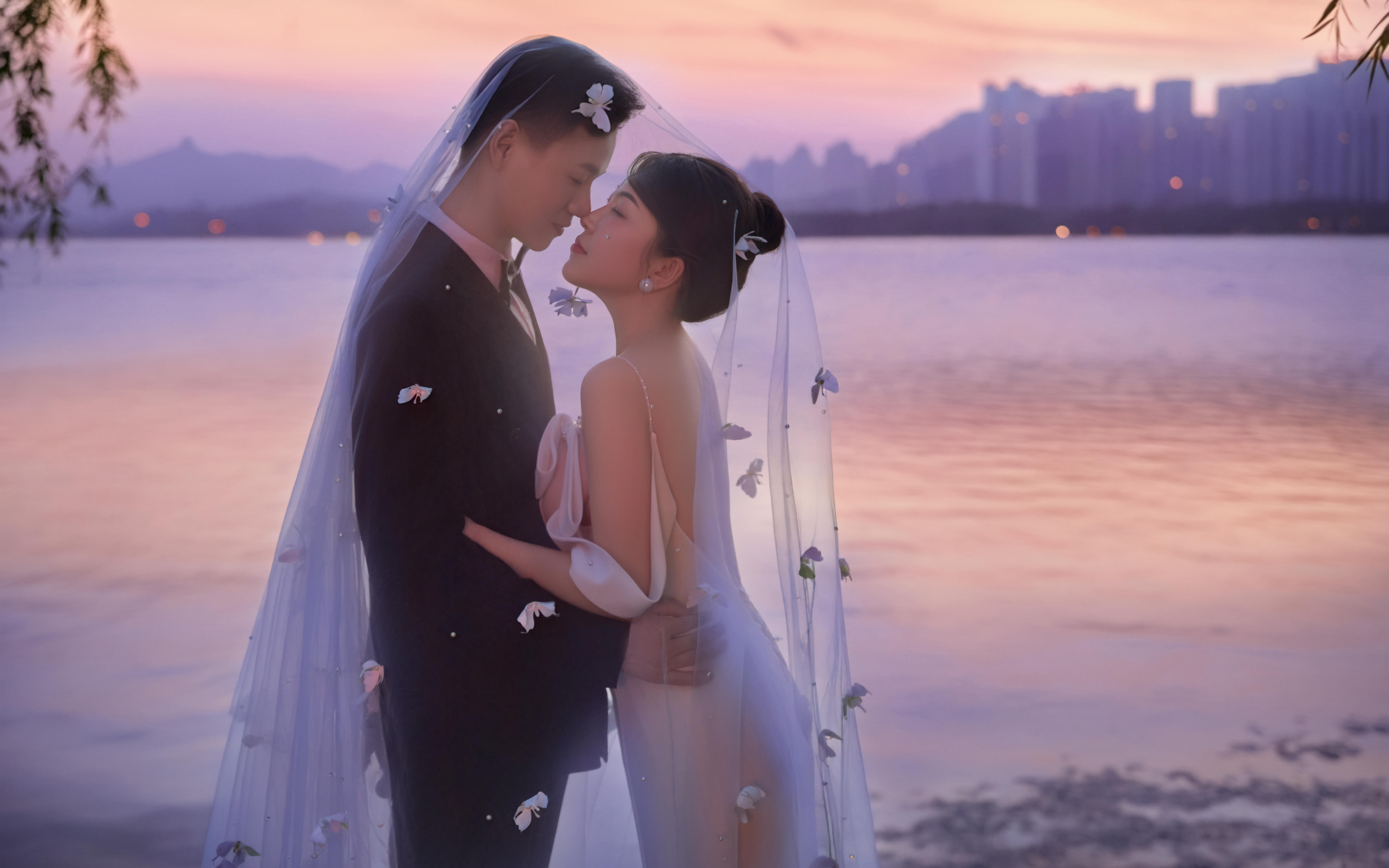 水邊夕陽夜景