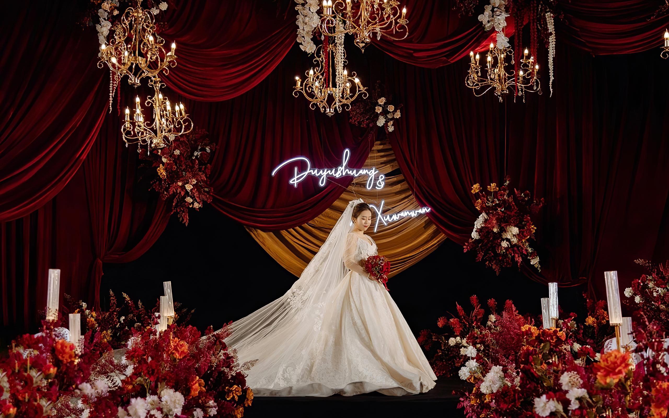 溫潤紅色布藝質(zhì)感