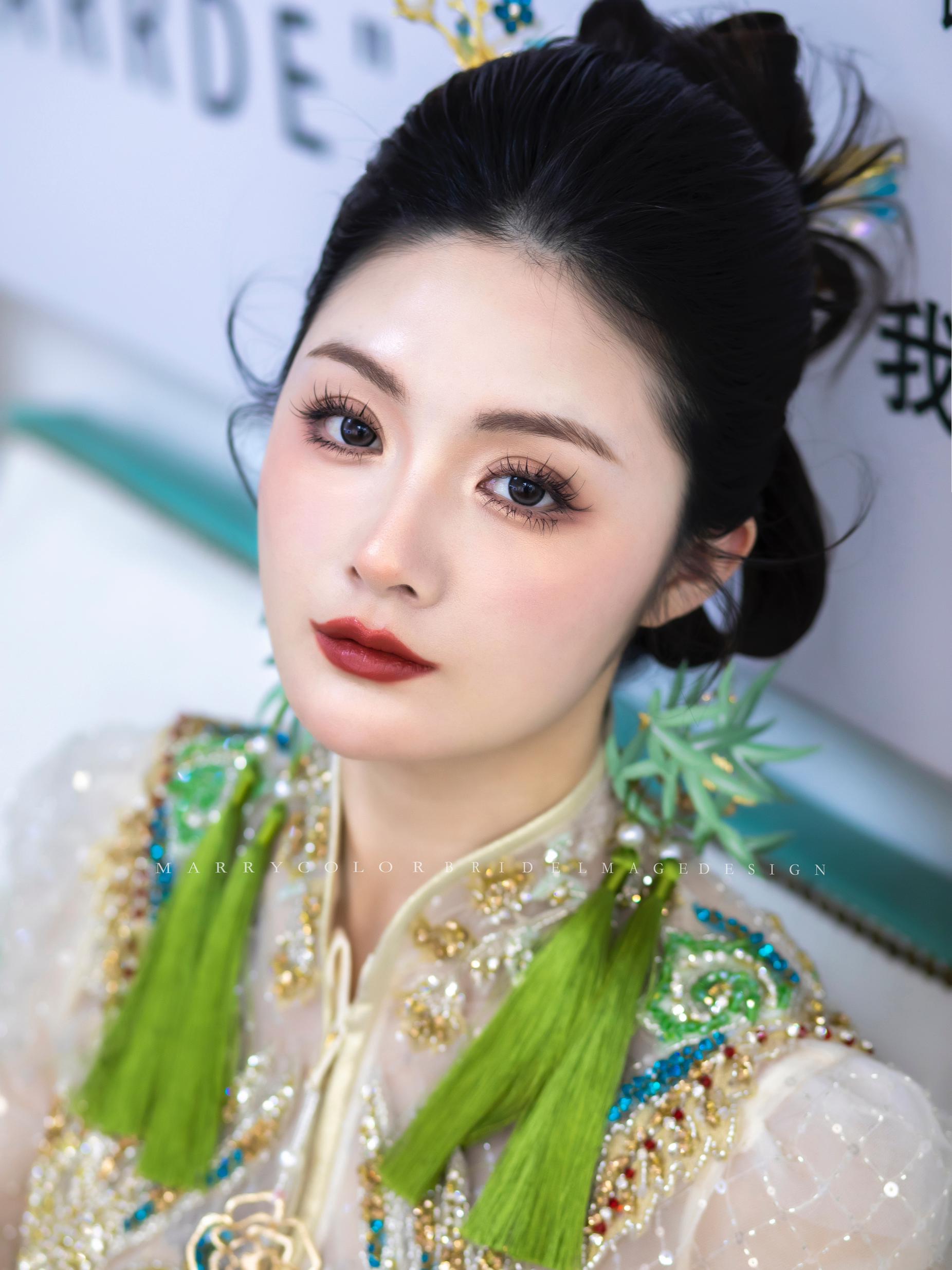 落落大方·精致高级
是富家千金的秀禾妆