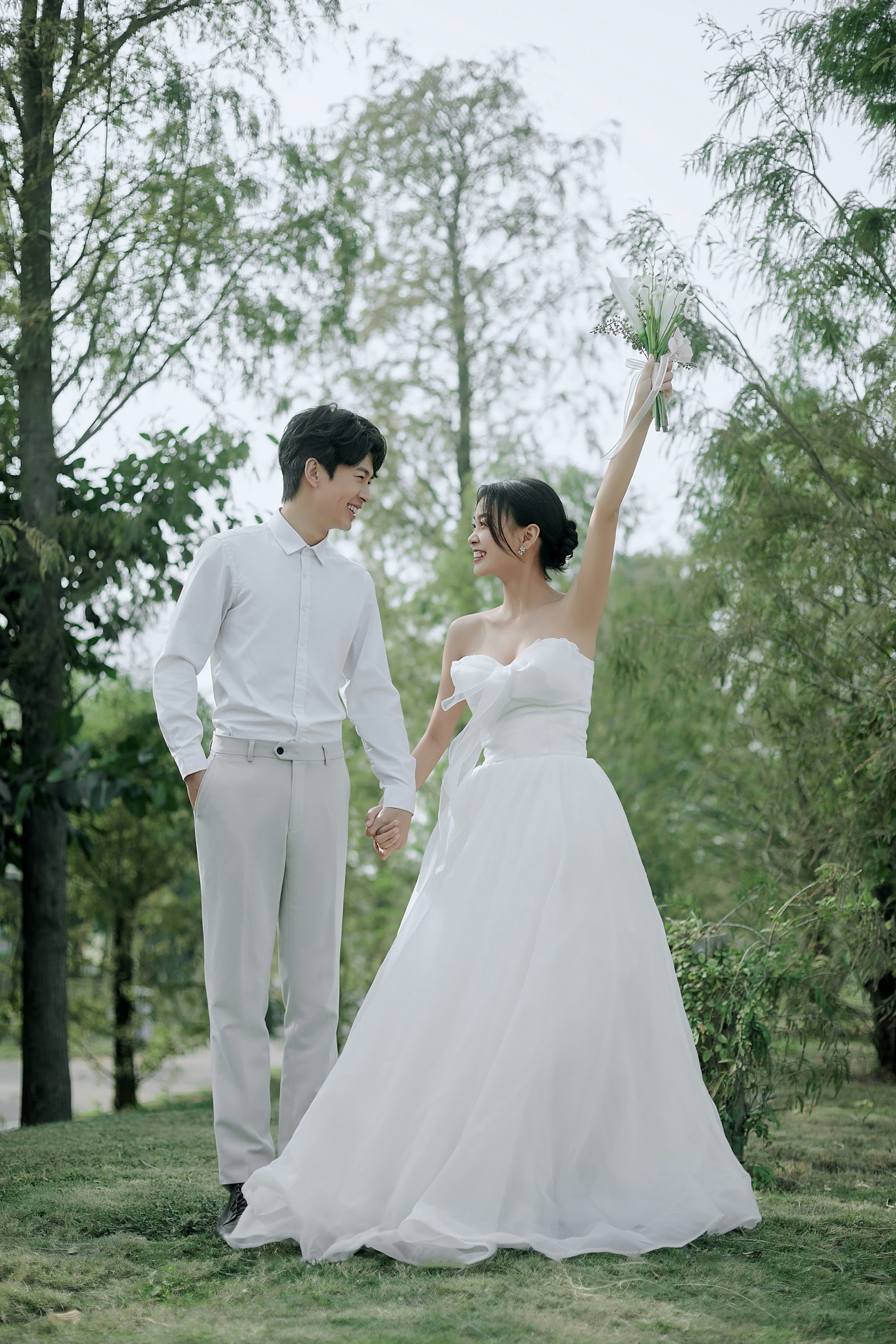 小仙女都在拍的浪漫森系婚纱照